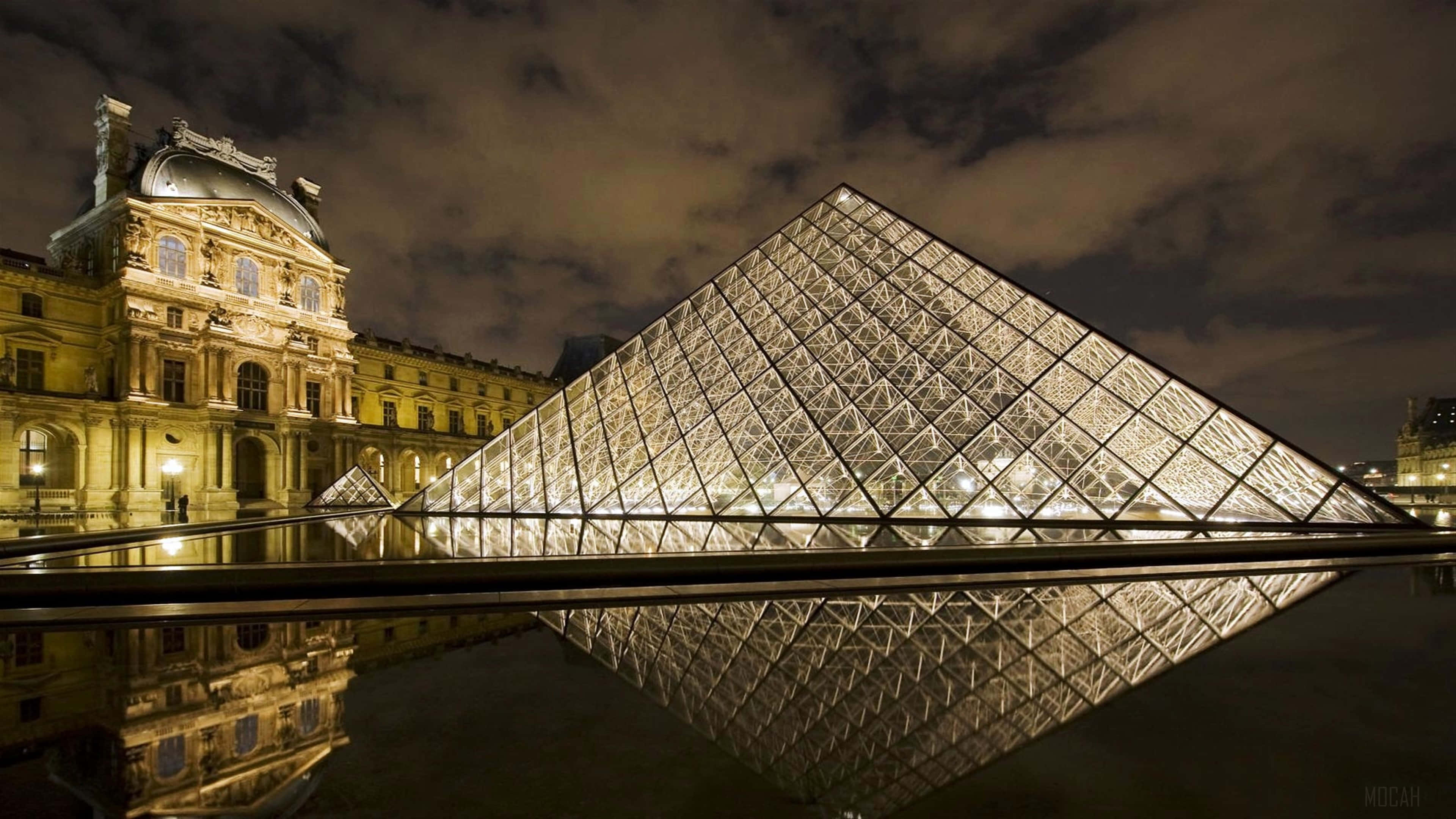 Louvre Museum, glass pyramid, still water, 4K Desktop Wallpaper