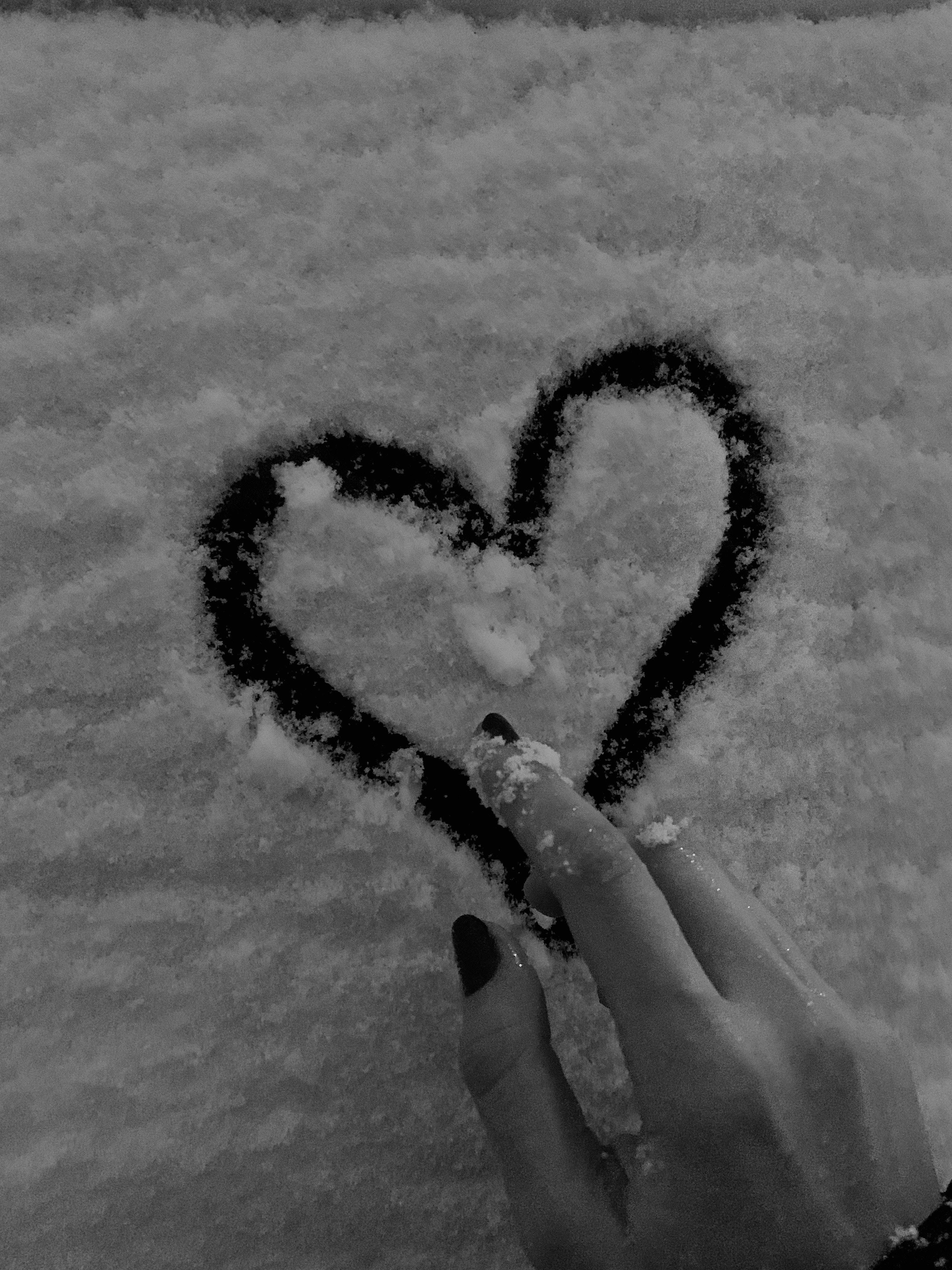heart, snow, dark nail polish, 4K Phone Wallpaper