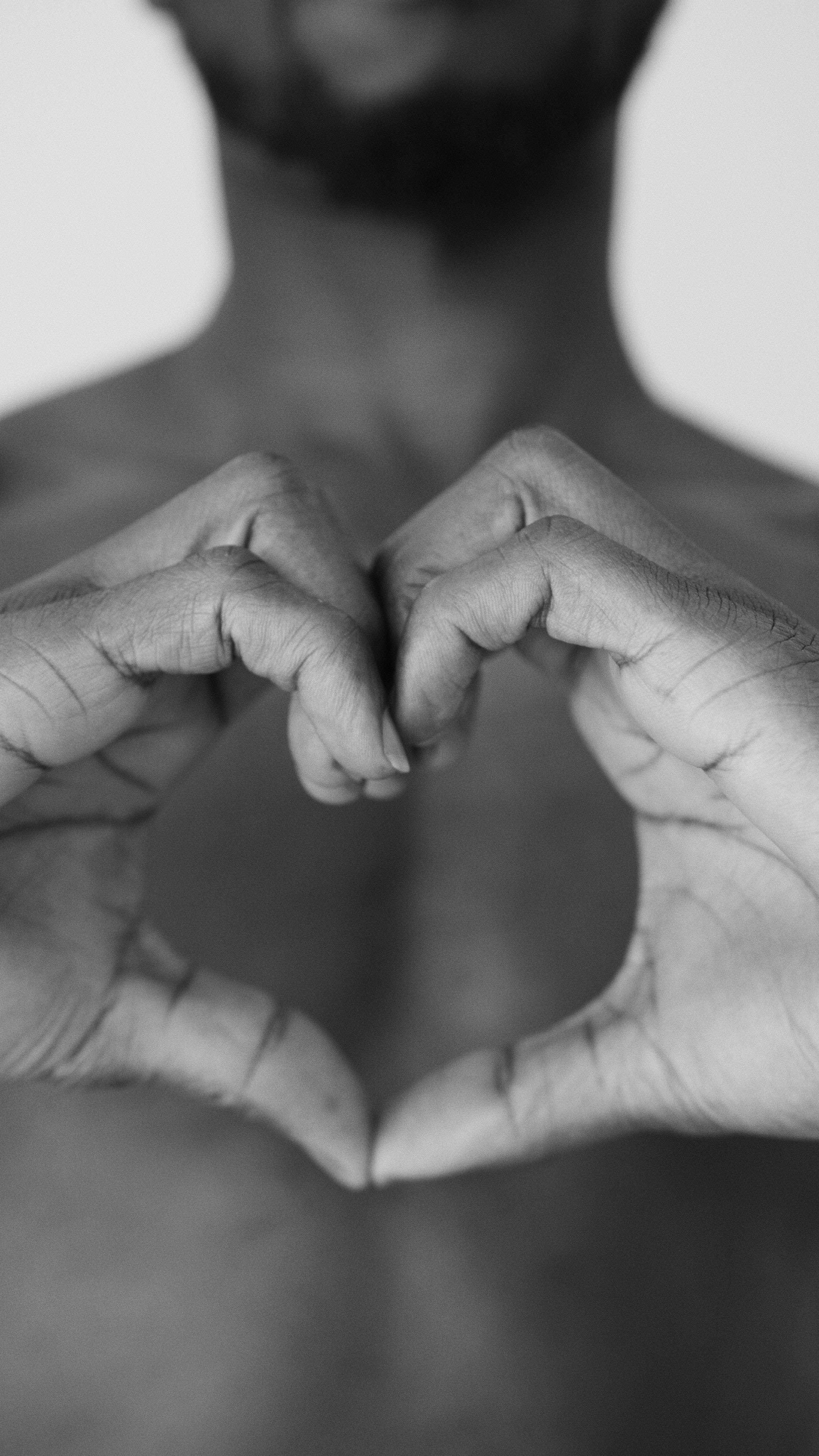 man, hands, heart shape, 4K Phone Wallpaper