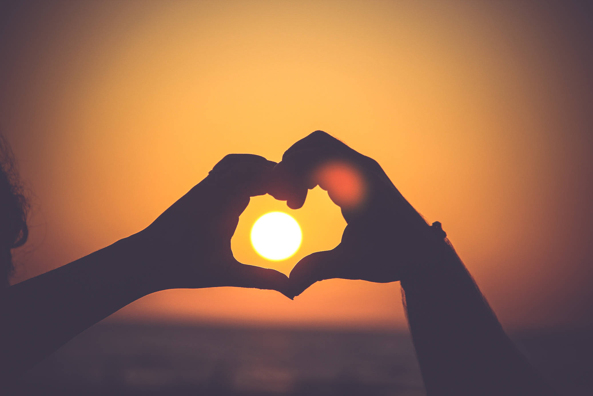 silhouetted hands, heart shape, glowing sunset, Full HD Desktop Wallpaper