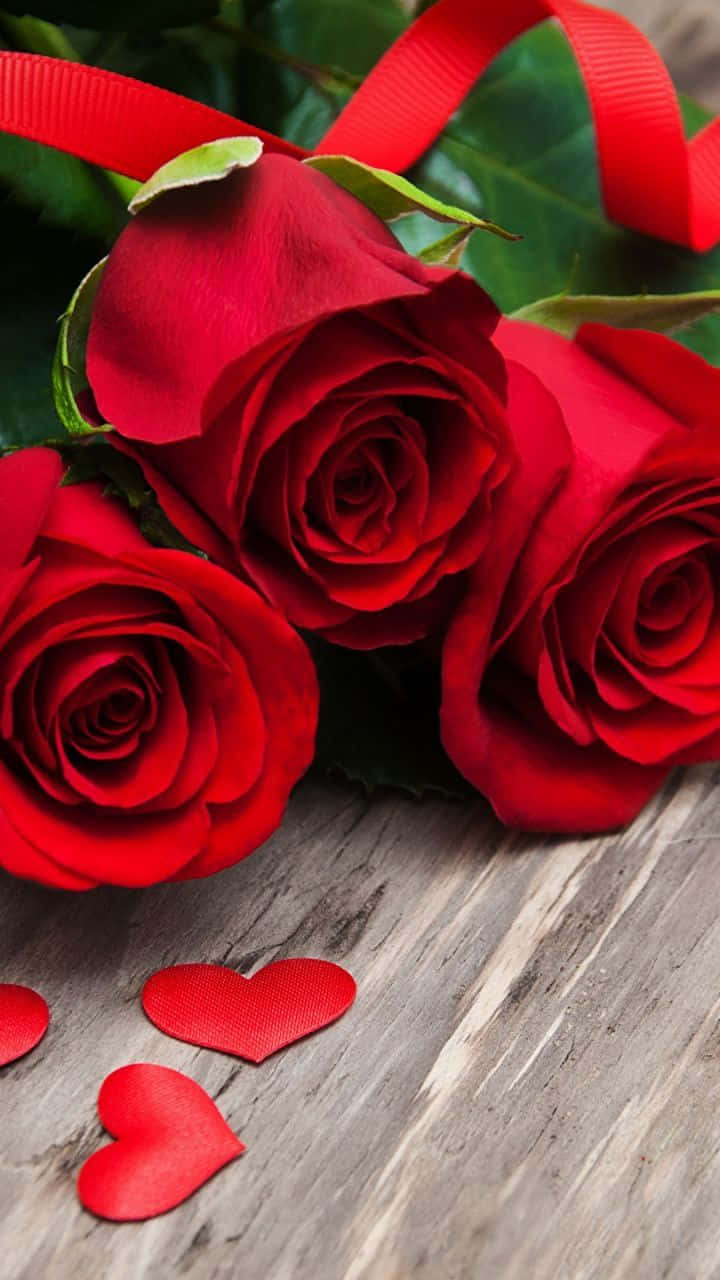 romantic red roses, red paper hearts, weathered wood, HD Phone Wallpaper