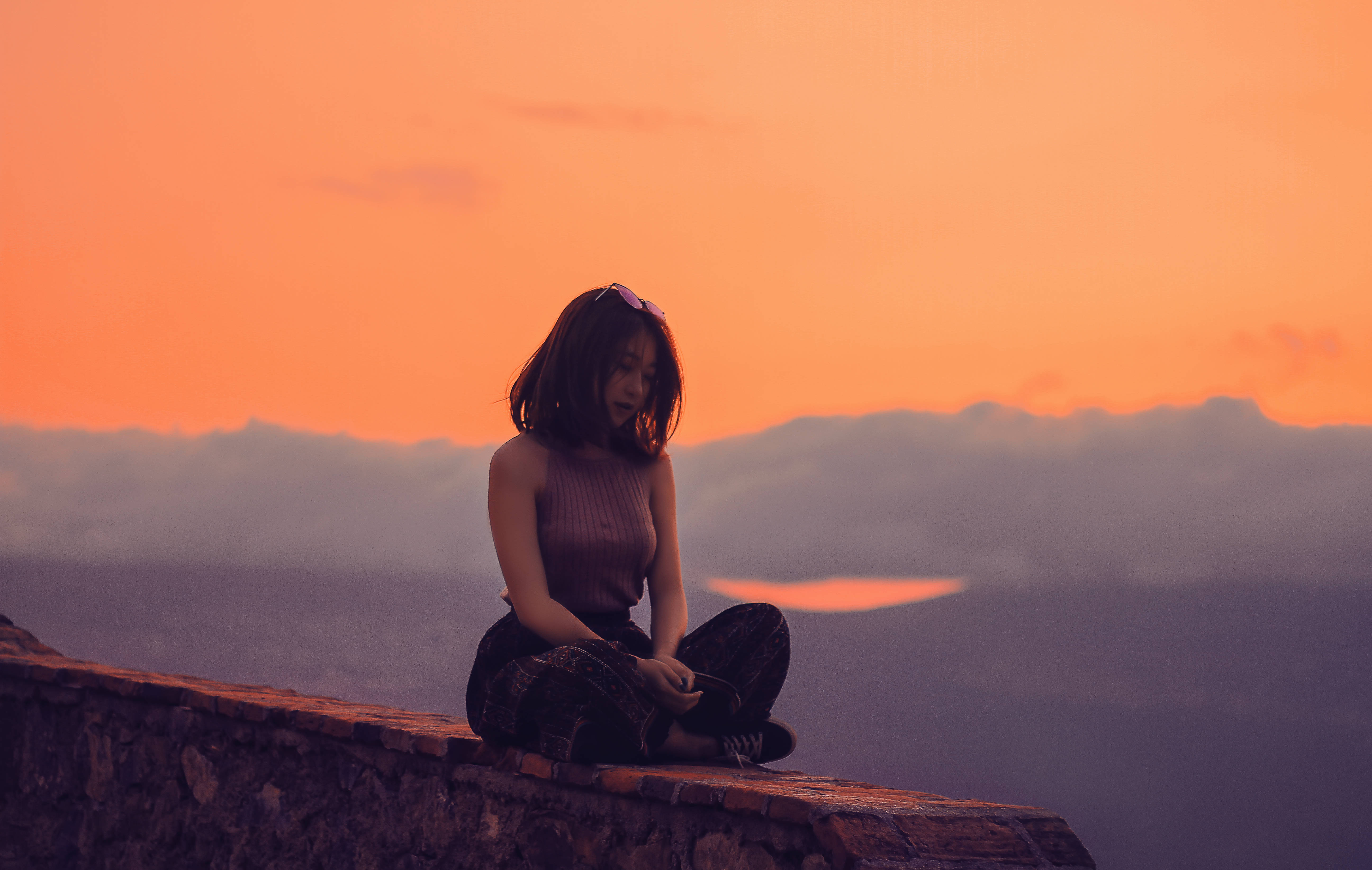 lovely girl, sunset, stone ledge, 5K Desktop Wallpaper