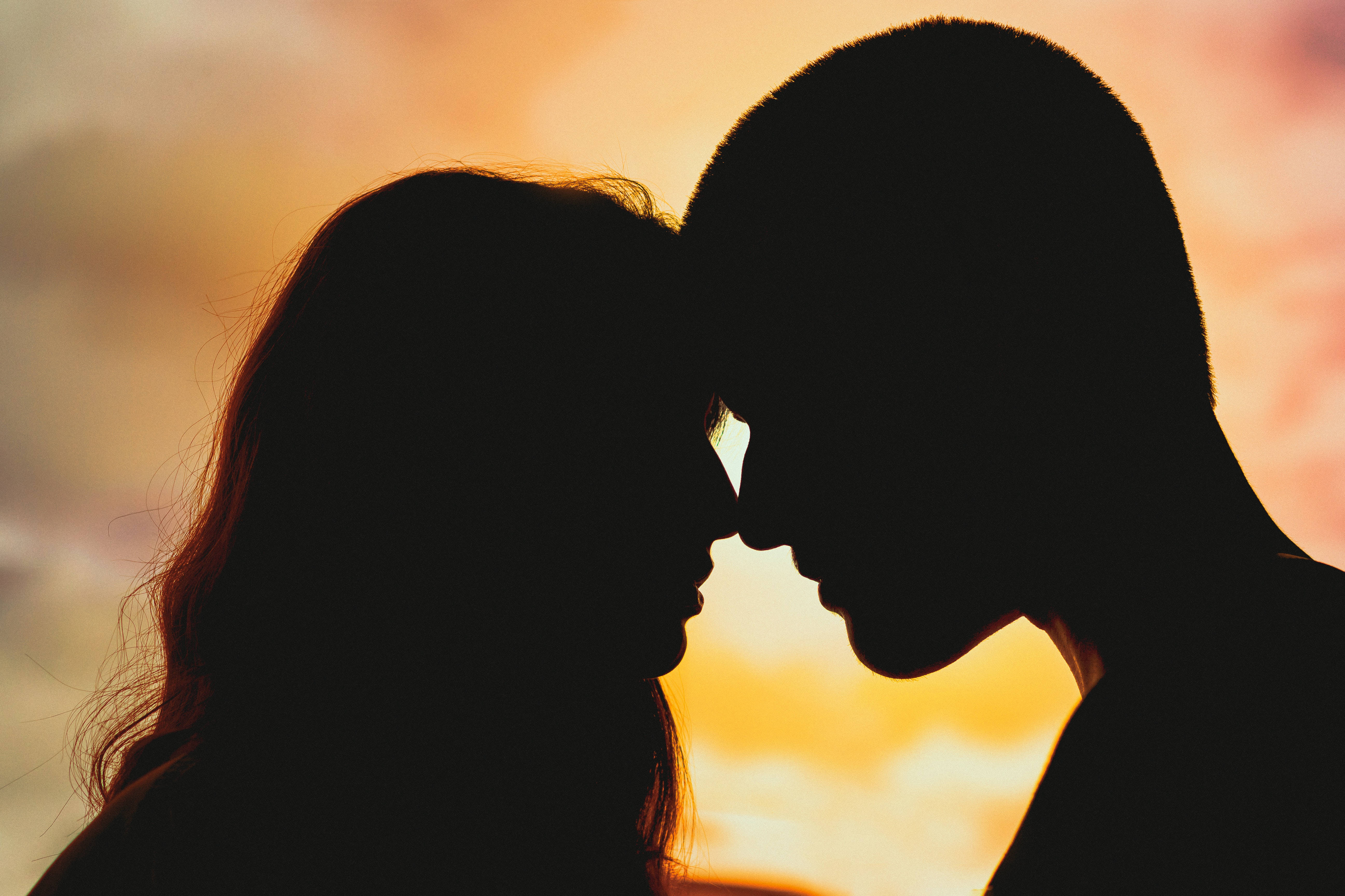 Lovers Silhouette, silhouettes of a couple, foreheads touching, 5K Desktop Wallpaper