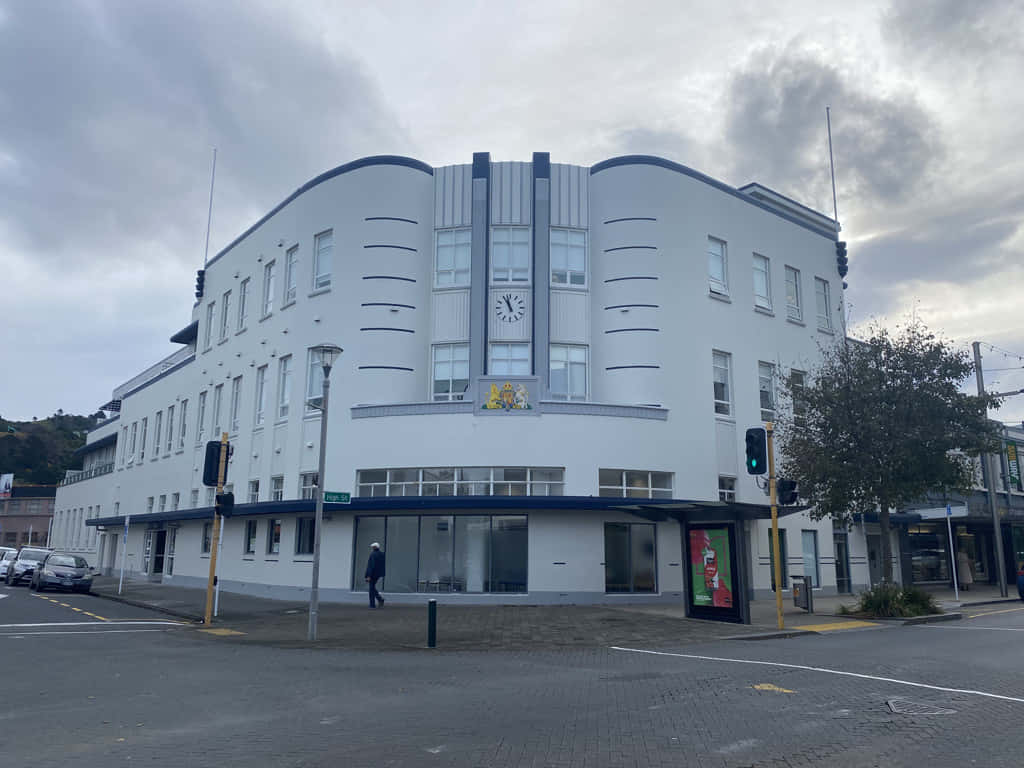 art deco architecture, white building, curved corners, SD Desktop Wallpaper