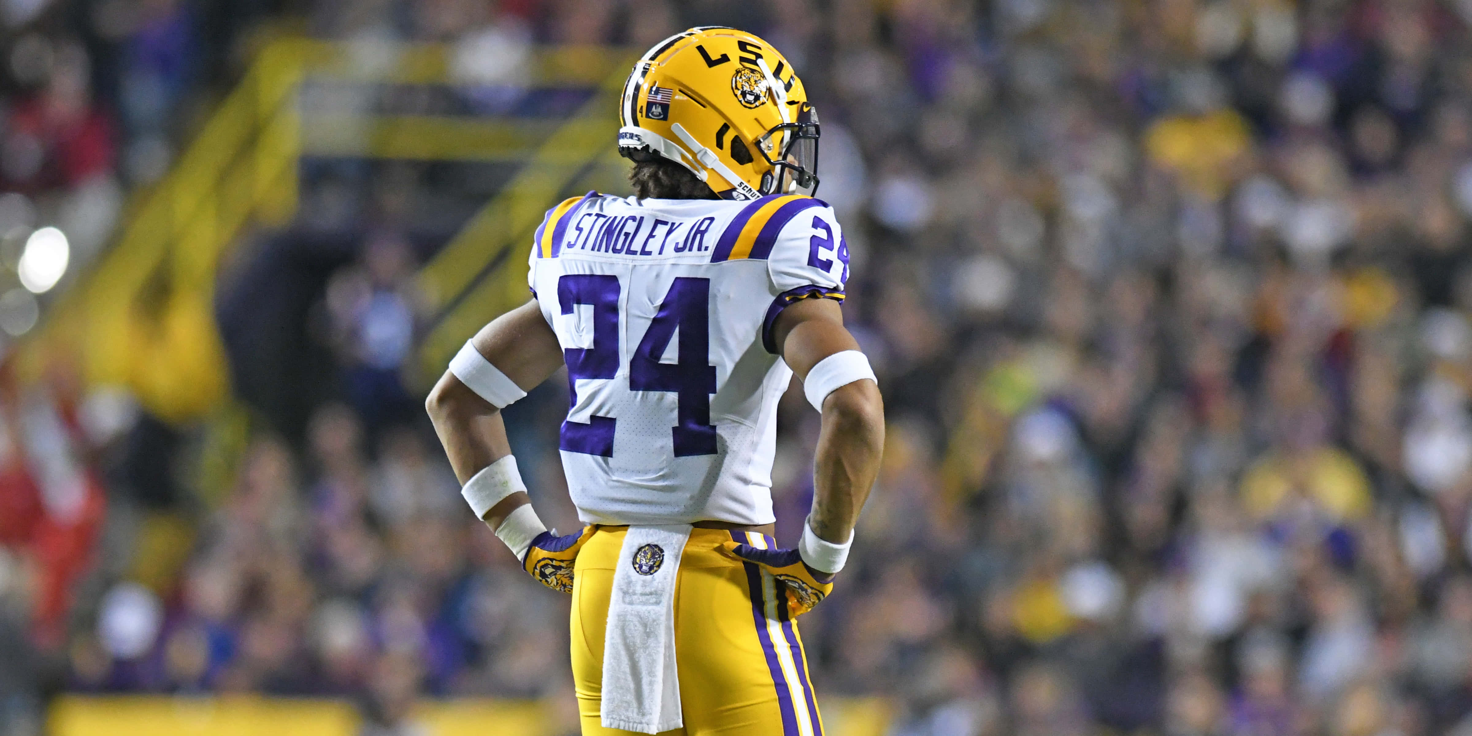 LSU Football, white and gold uniform, stadium lights, 4K Desktop Wallpaper