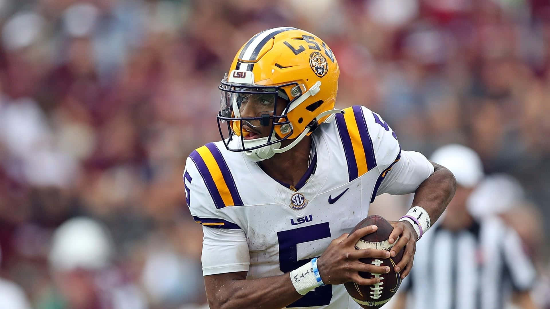 LSU Football, quarterback, yellow helmet, Full HD Desktop Wallpaper