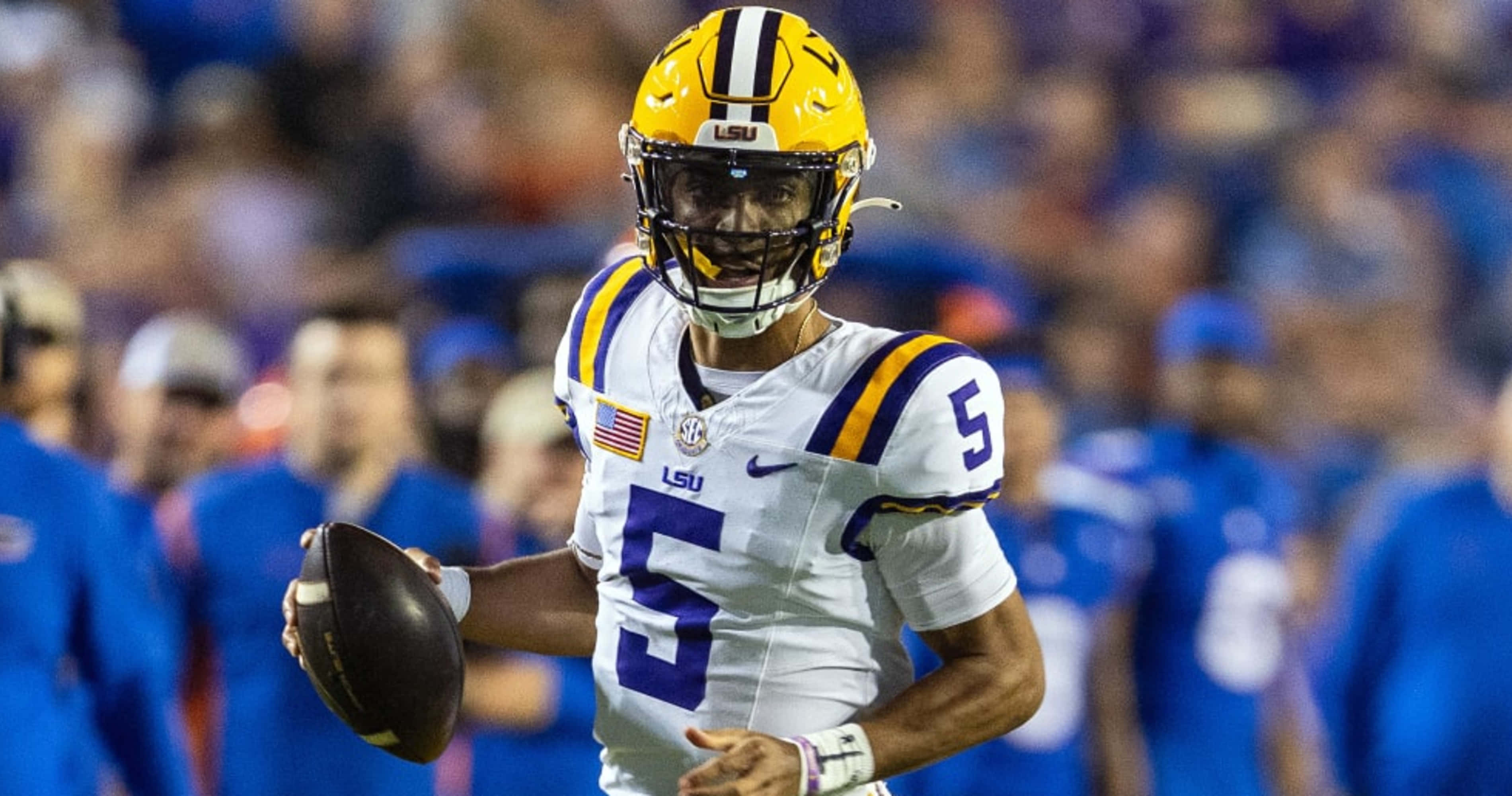 LSU Football, quarterback, white and gold uniform, 2K Desktop Wallpaper