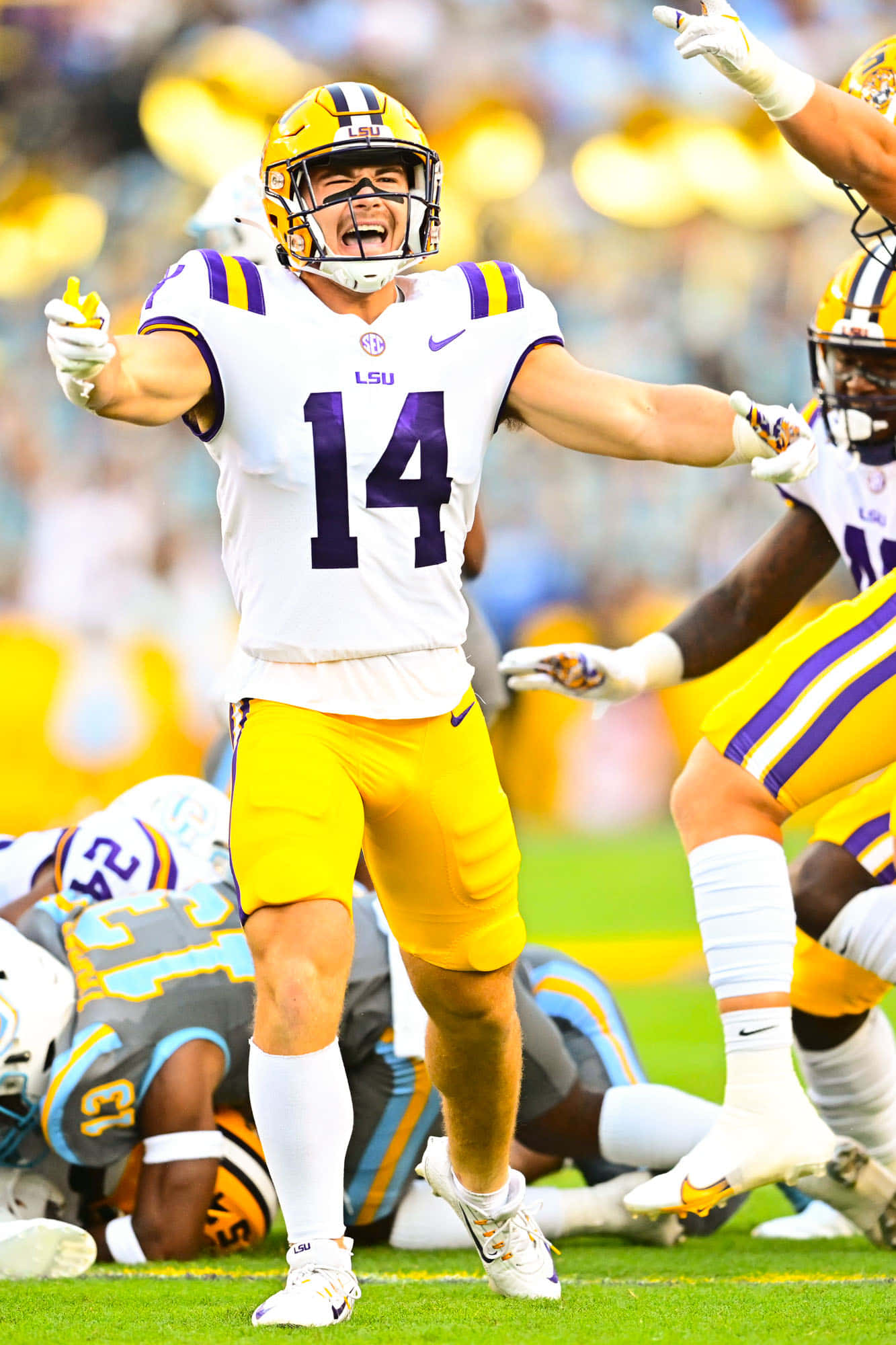 LSU, iPhone, white and gold uniform, Full HD Phone Wallpaper