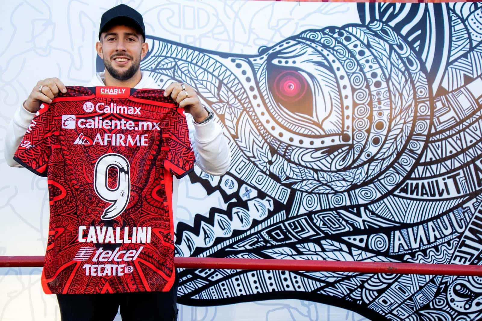 Lucas Cavallini, red soccer jersey, number 9, HD Desktop Wallpaper