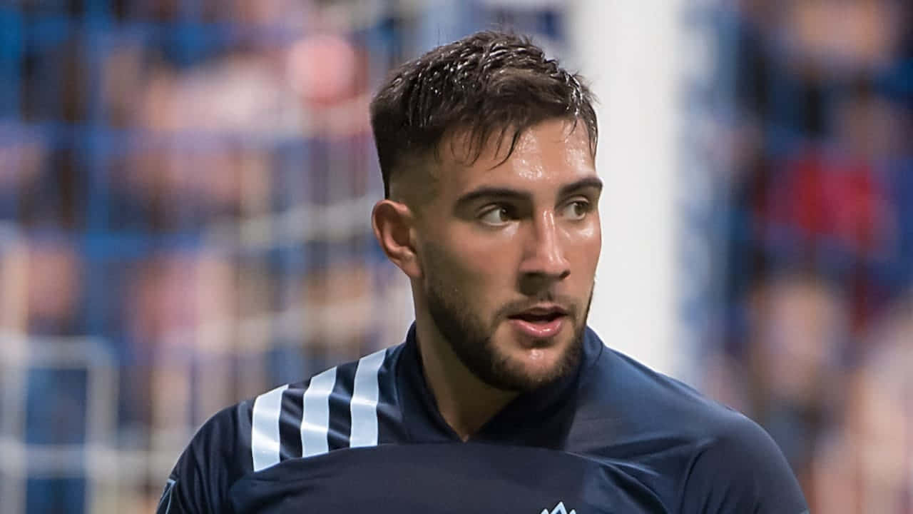 Lucas Cavallini, dark blue jersey, white stripes, HD Desktop Wallpaper