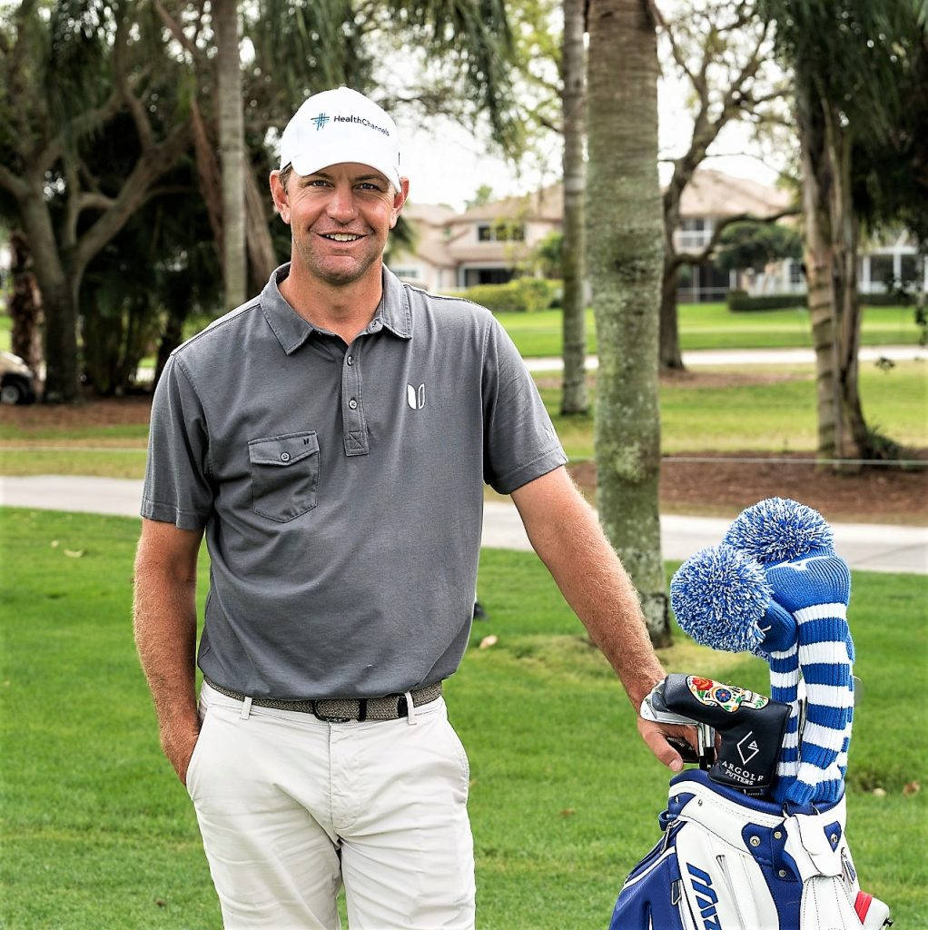 Lucas Glover, blue and white golf bag, gray polo, SD Phone Wallpaper