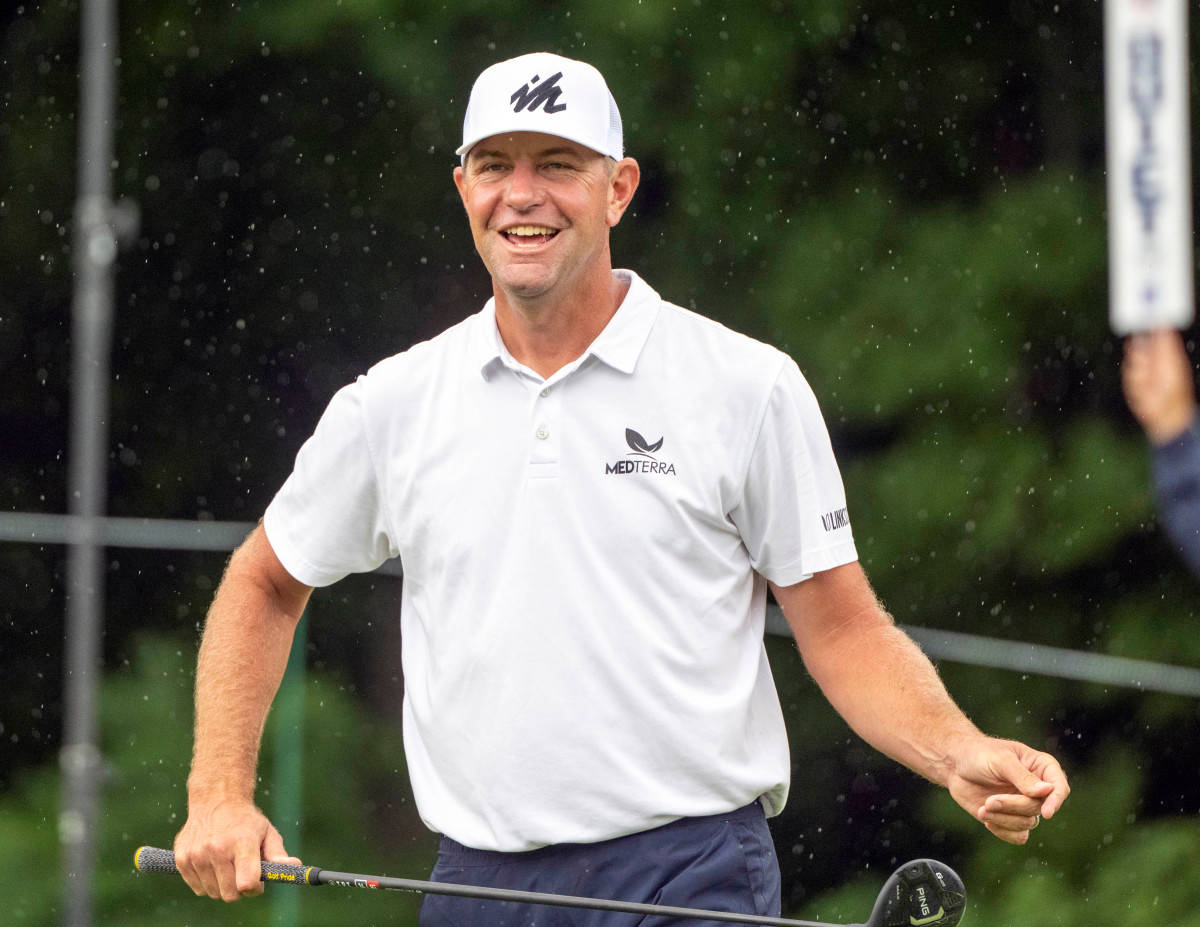 Lucas Glover, white polo, cap, SD Desktop Wallpaper