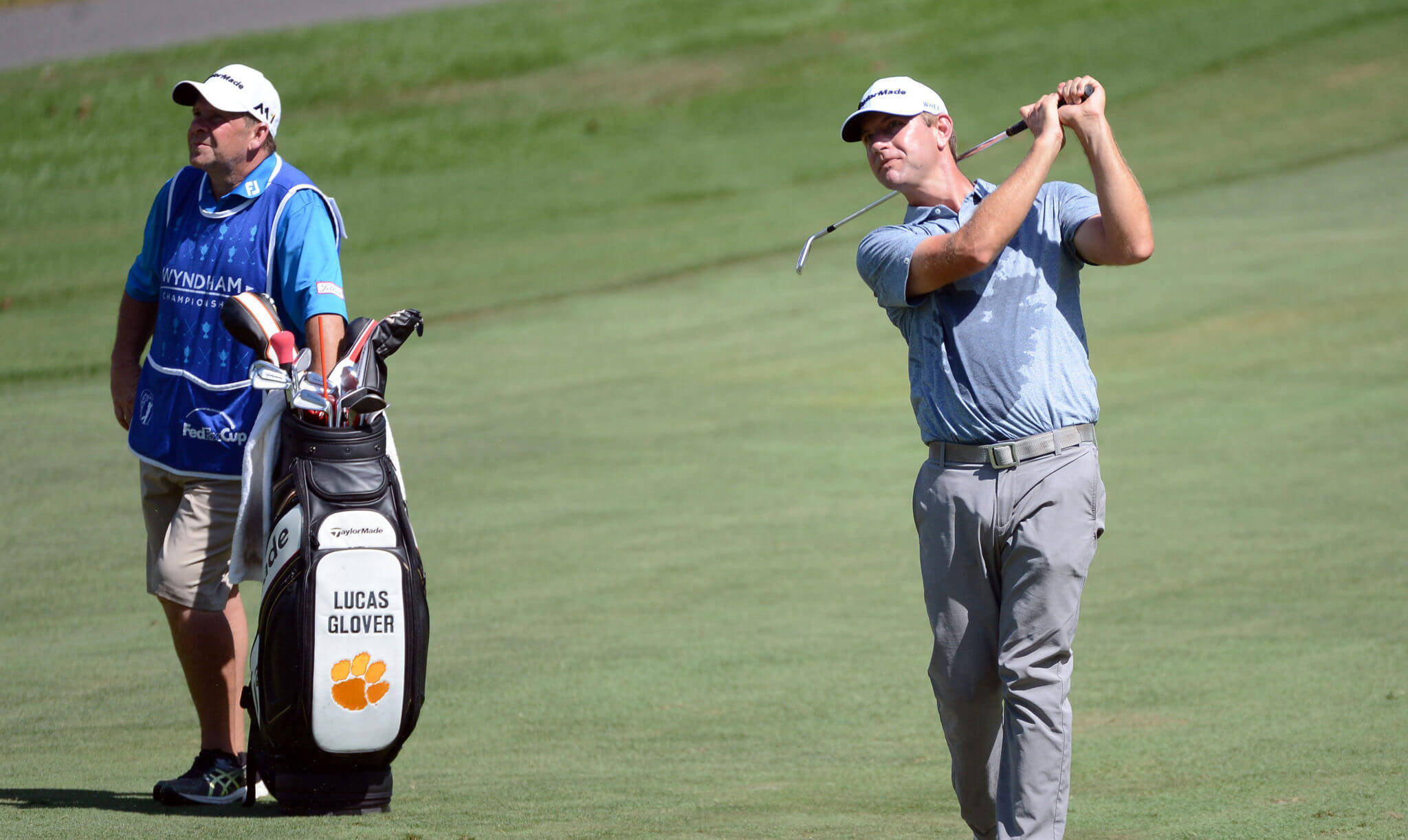 Lucas Glover, caddie, sunlit green course, Full HD Desktop Wallpaper
