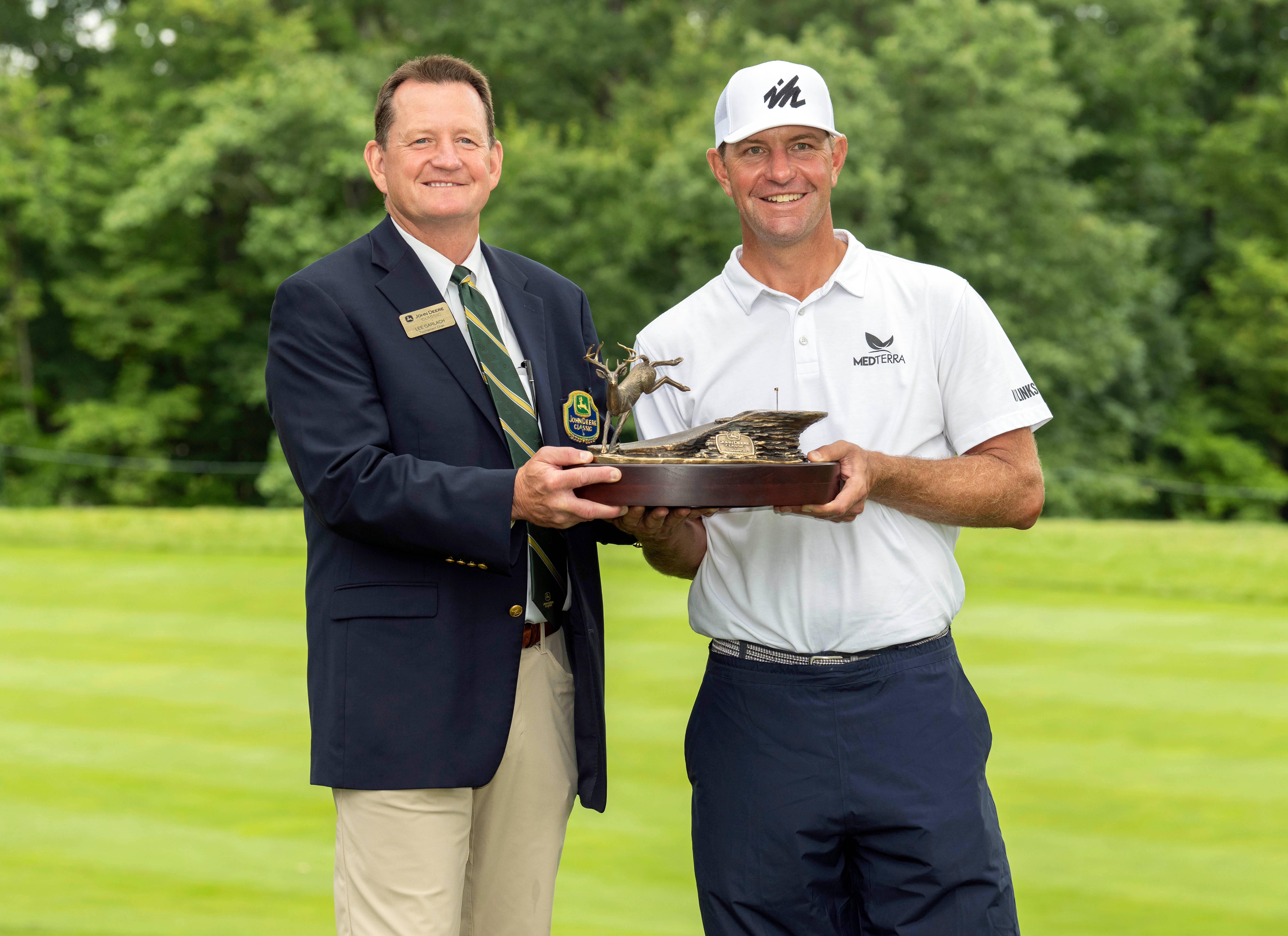 Lucas Glover, trophy, lush green golf course, 5K Desktop Wallpaper