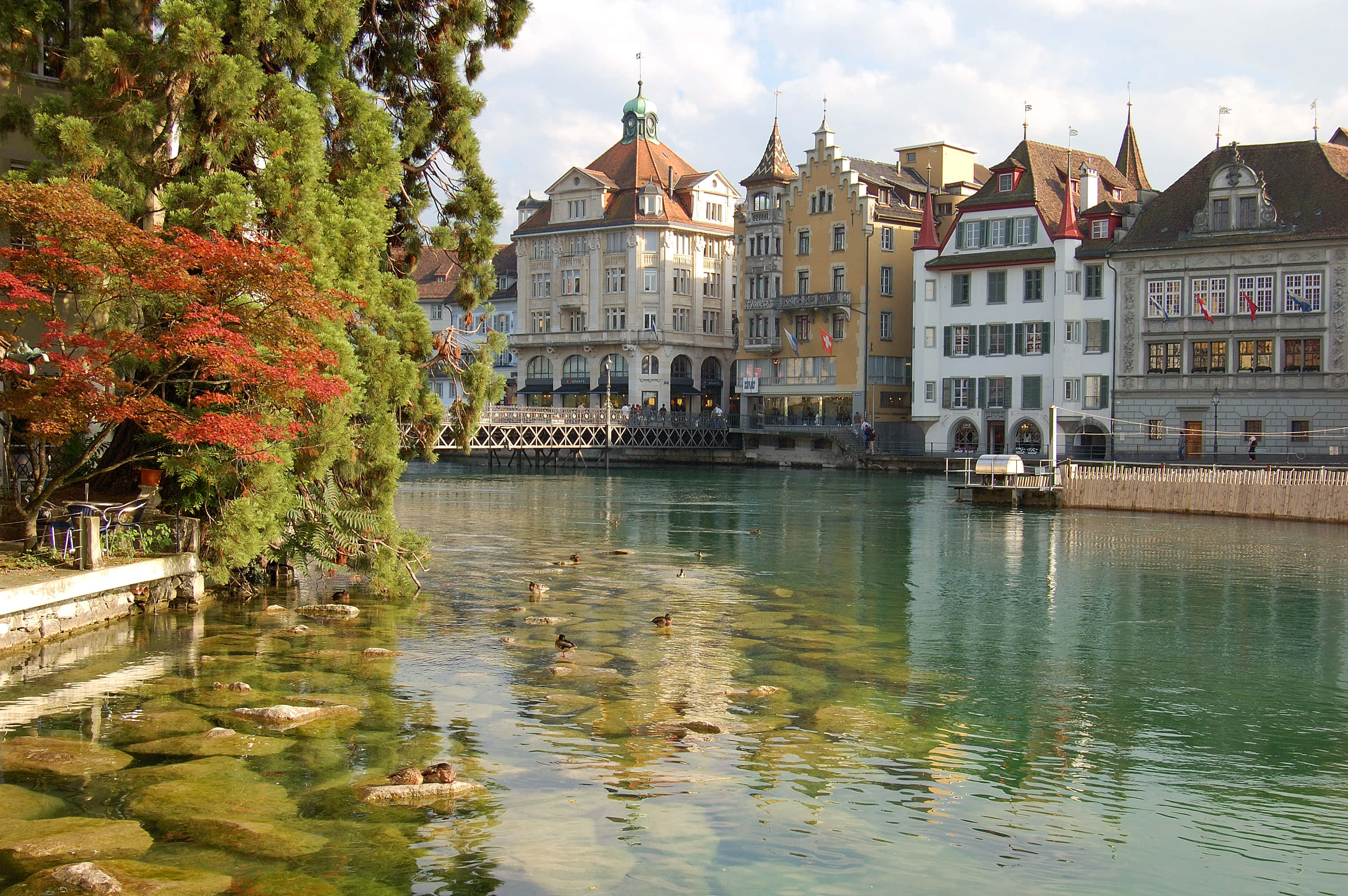 Lake Lucerne, mountains, colorful historic buildings, 2K Desktop Wallpaper