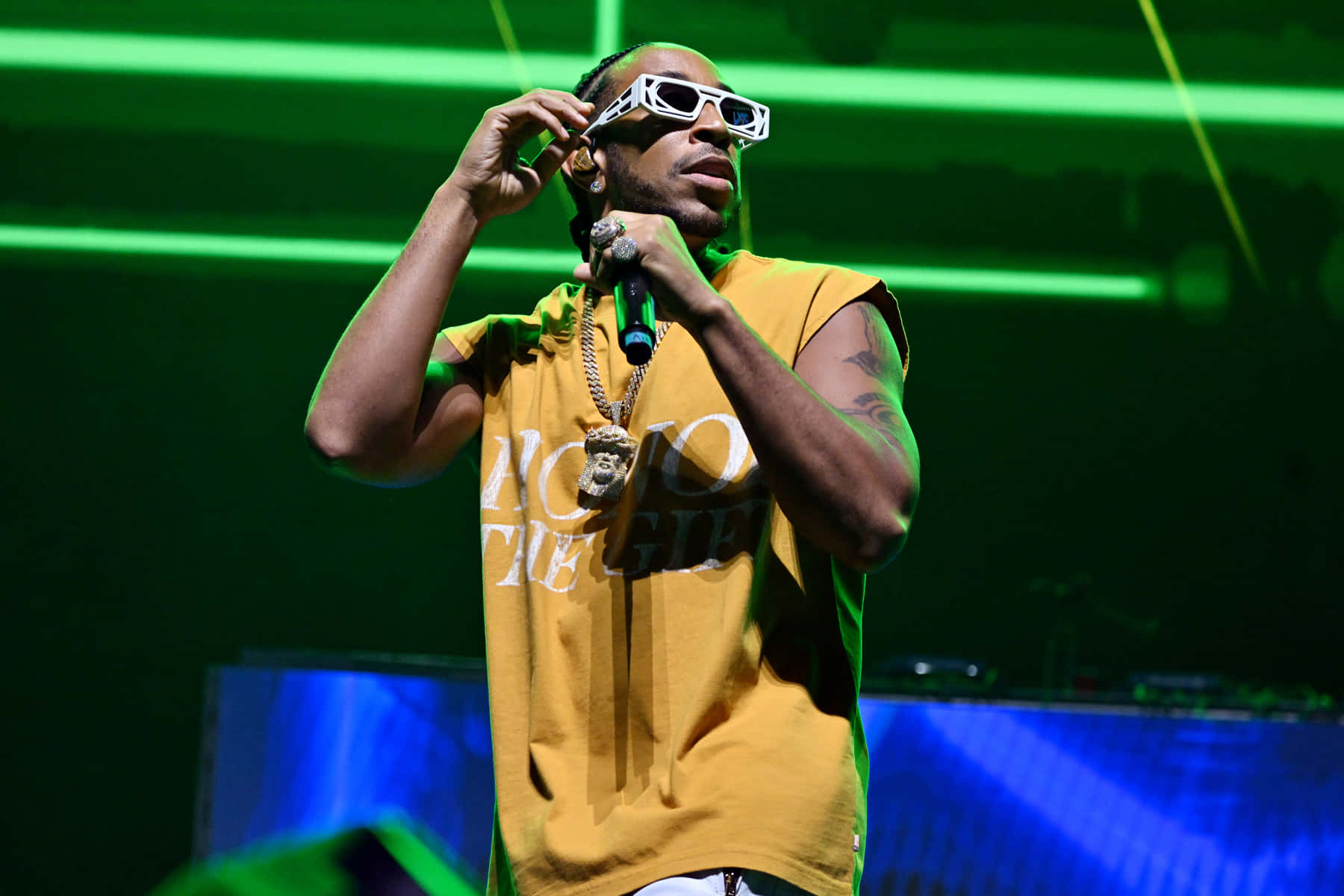 Ludacris, stage, green laser lights, HD Desktop Wallpaper