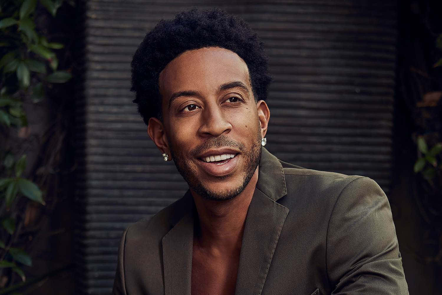 Ludacris, curly hair, earrings, HD Desktop Wallpaper