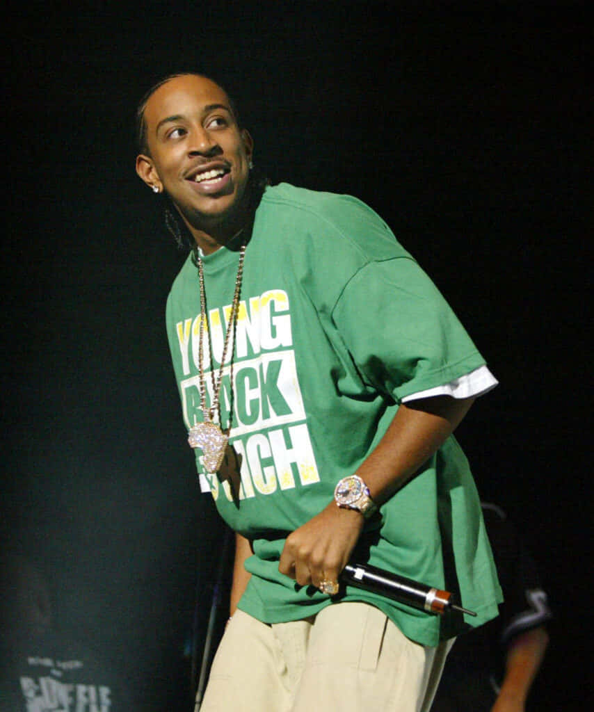Ludacris, green 'Young Black Rich' t-shirt, microphone, SD Phone Wallpaper