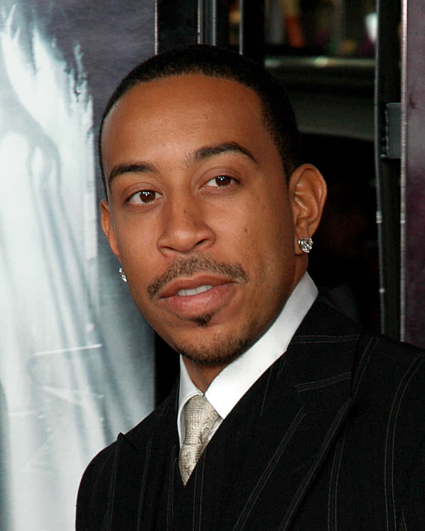 Ludacris, black pinstripe suit, silver tie, SD Phone Wallpaper