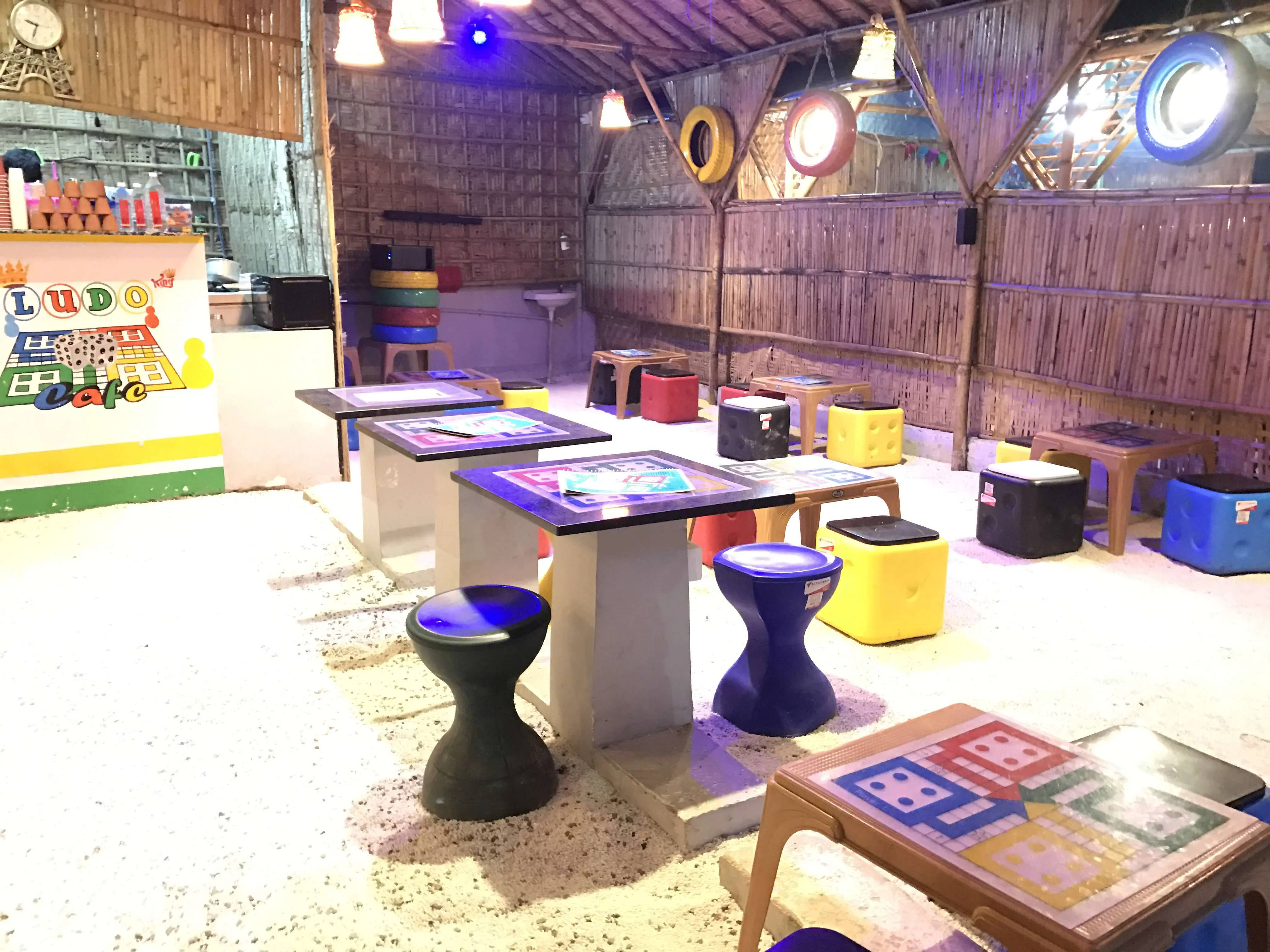 Ludo King, cafe interior, colorful game tables, 4K Desktop Wallpaper