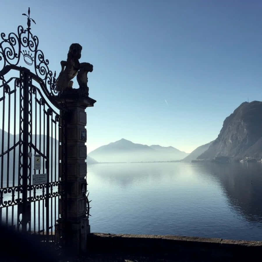 Lugano, wrought iron gate, lion statue, SD Desktop Wallpaper
