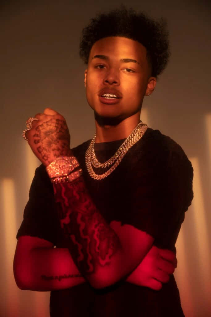 Luh Kel, curly hair, tattoos, SD Phone Wallpaper