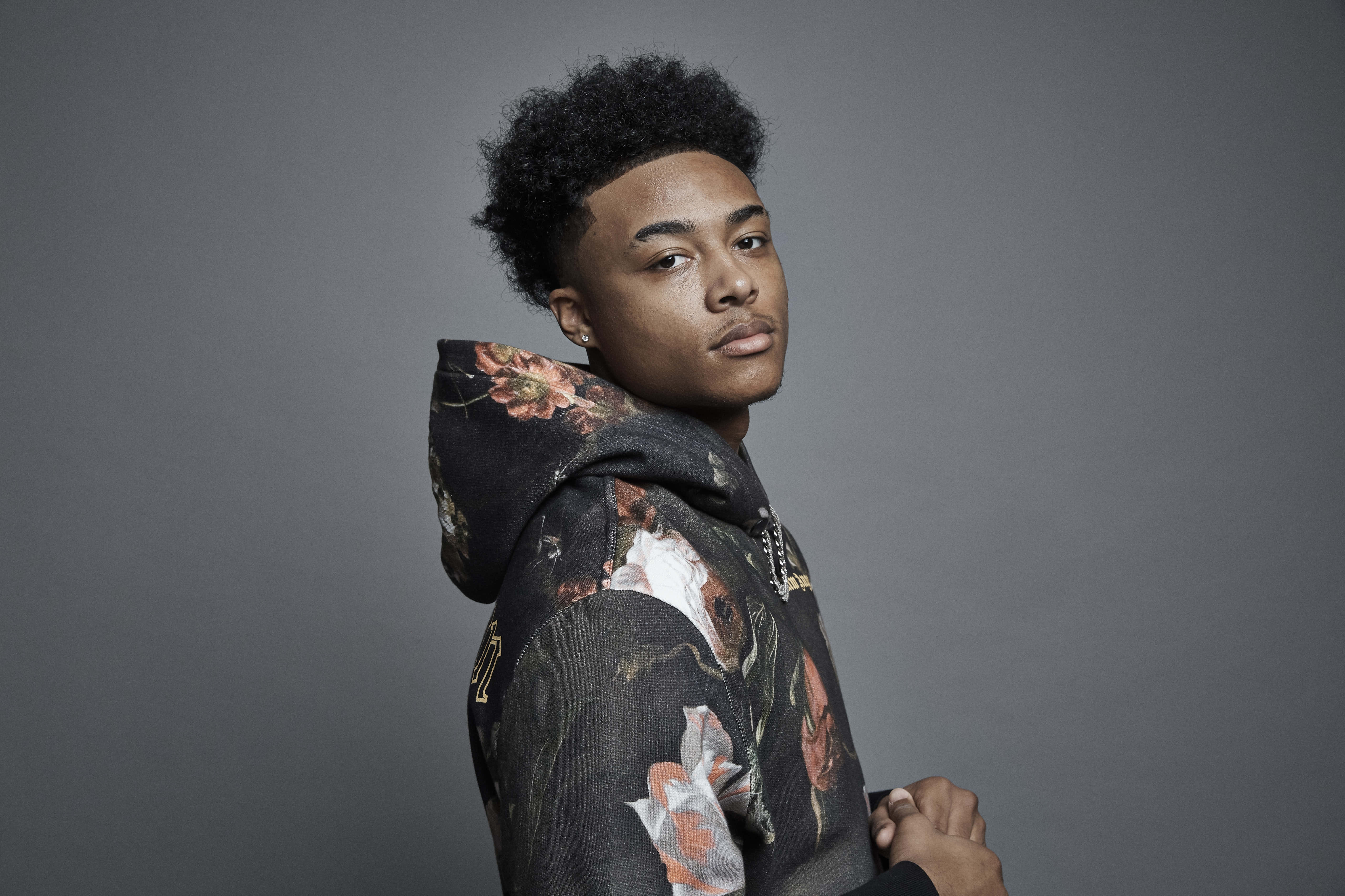 Luh Kel, floral hoodie, curly hair, 5K Desktop Wallpaper
