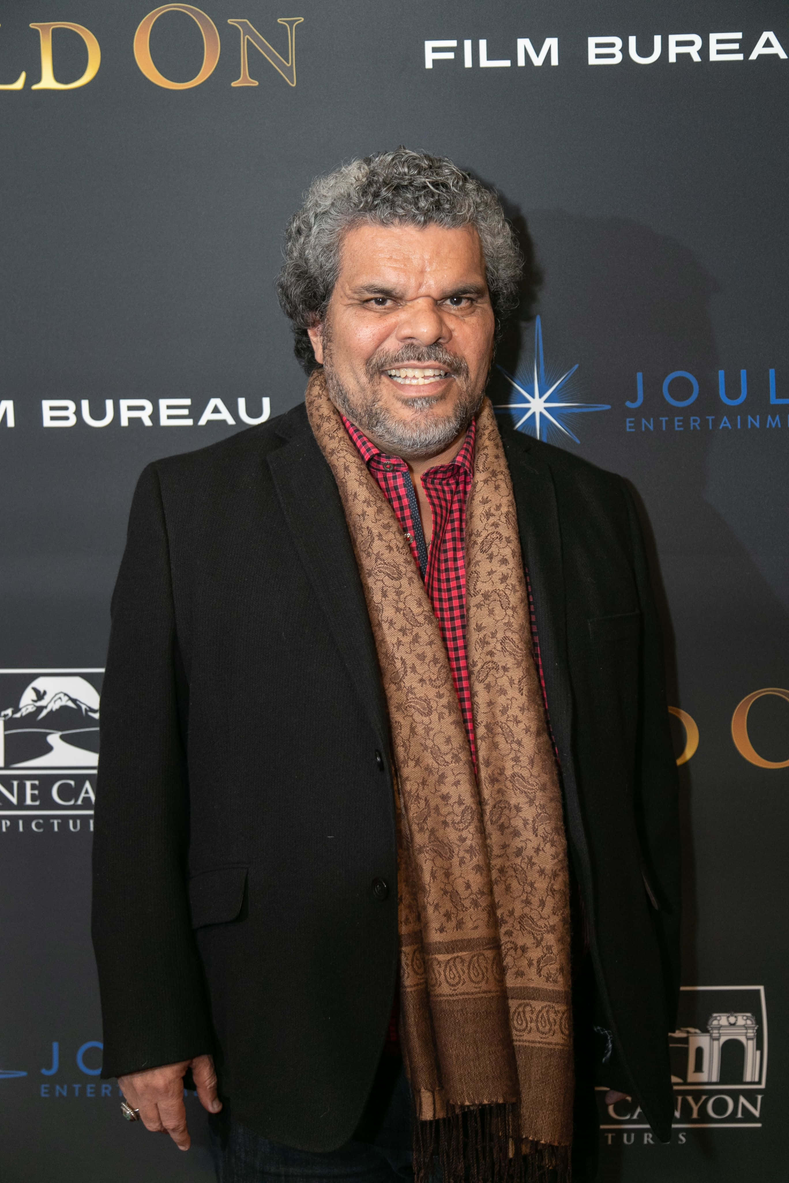 Luis Guzmán, black blazer, red plaid shirt, 4K Phone Wallpaper