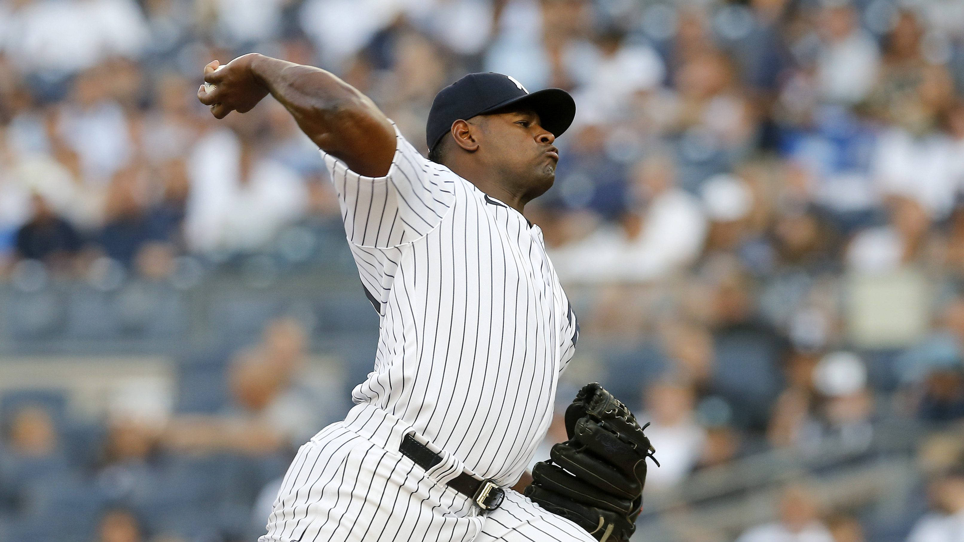 Luis Severino, pinstripe uniform, baseball pitcher, 2K Desktop Wallpaper