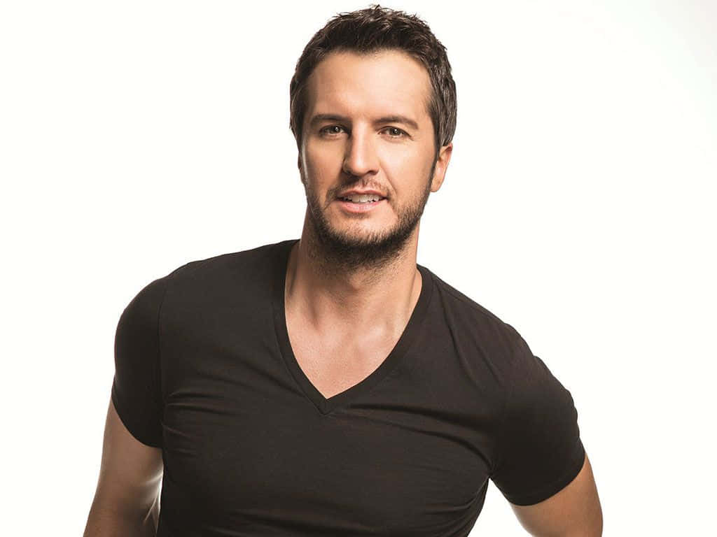 Luke Bryan, black v-neck t-shirt, short dark hair, SD Desktop Wallpaper