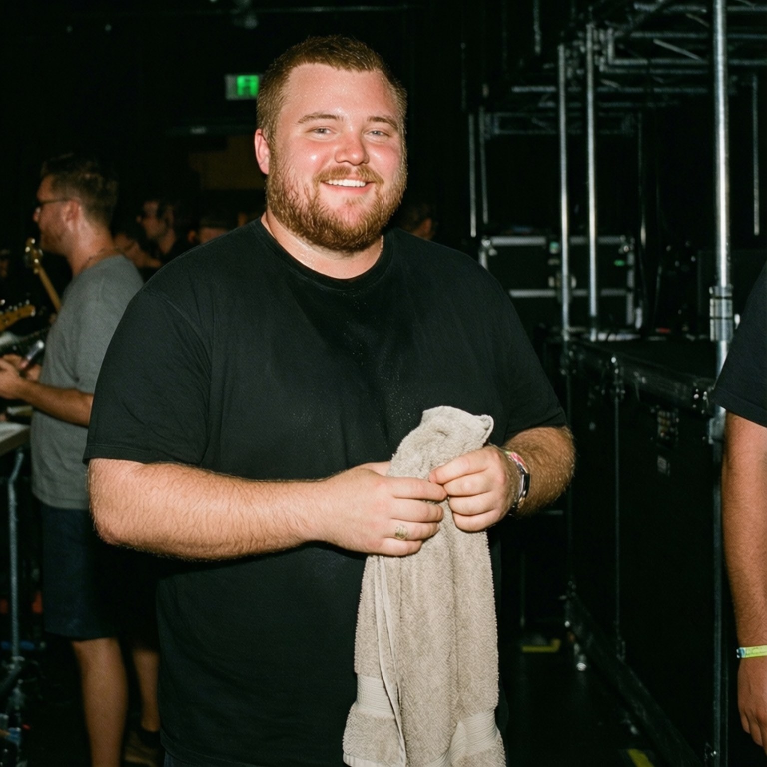 Luke Combs, backstage, post-show, HD Desktop Wallpaper