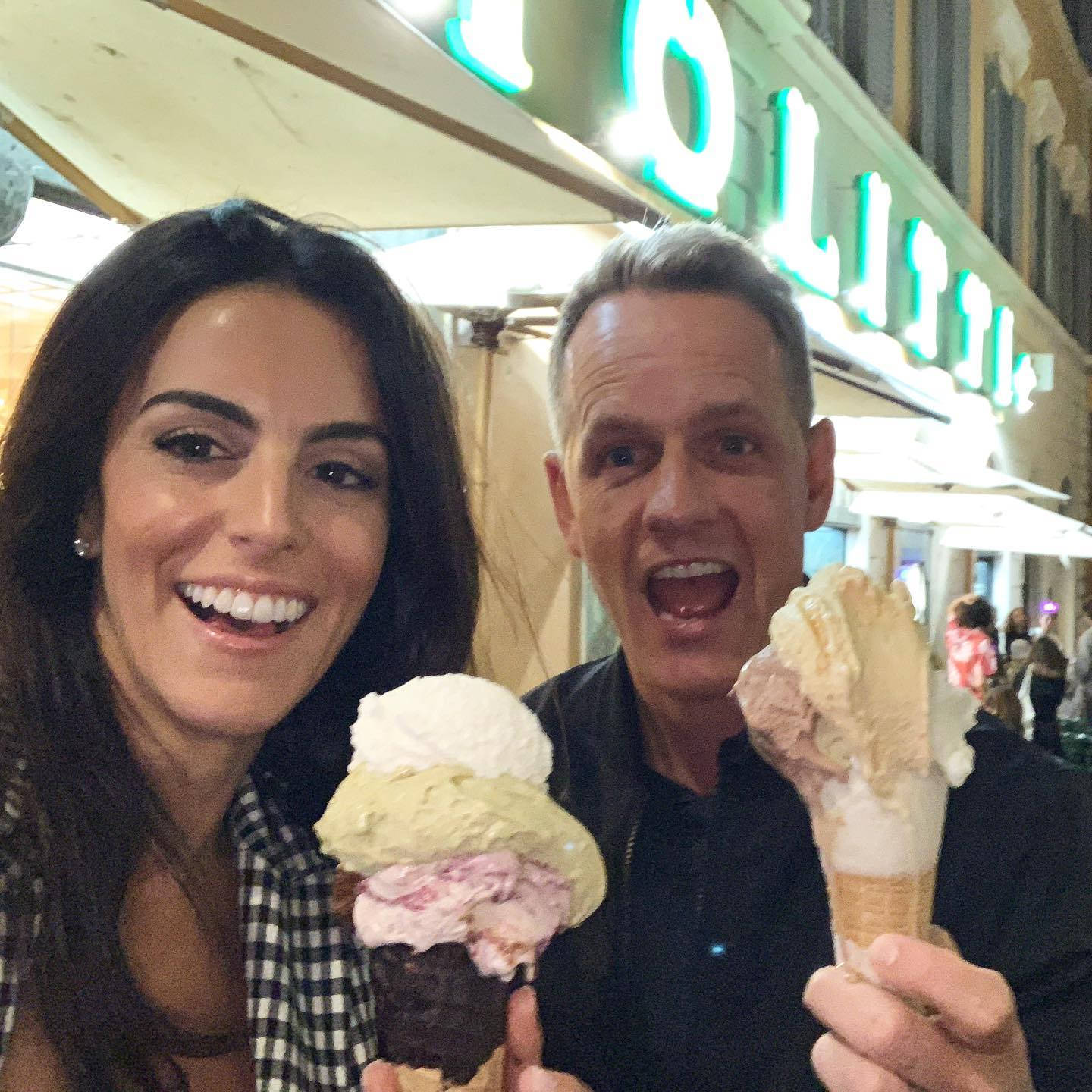 Luke Donald, ice cream cones, neon sign, HD Desktop Wallpaper