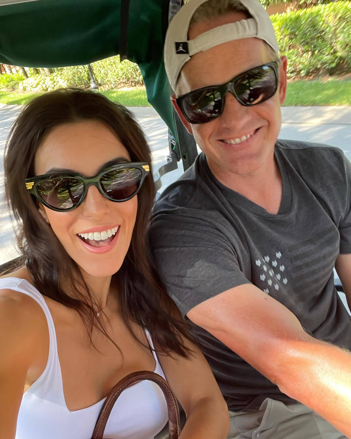 Luke Donald, golf cart, sunglasses, HD Phone Wallpaper
