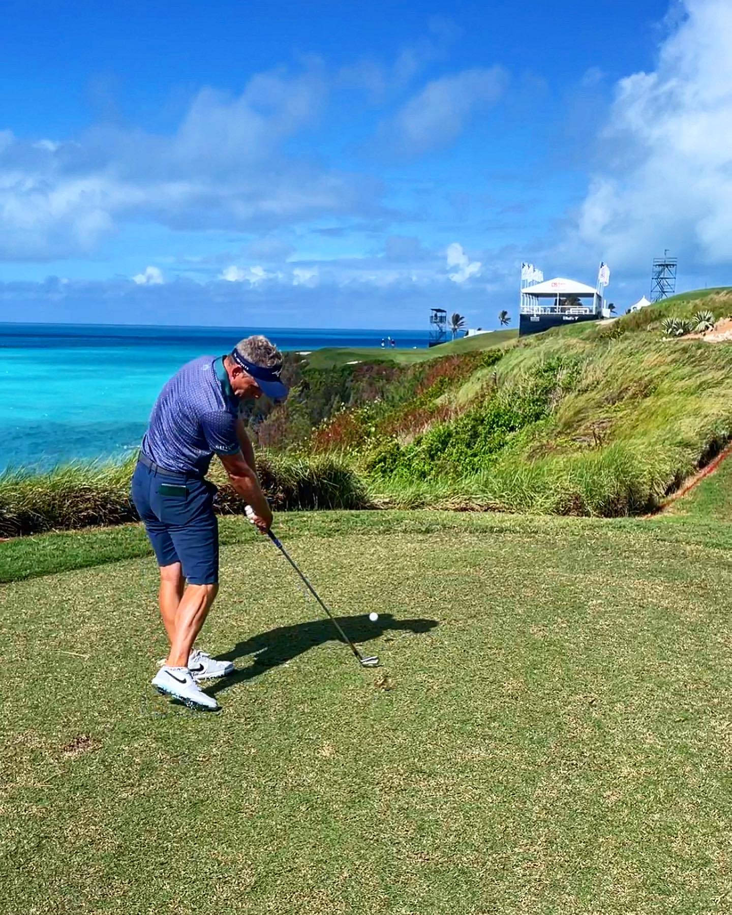 Luke Donald, seaside view golf course, lush green course, HD Phone Wallpaper