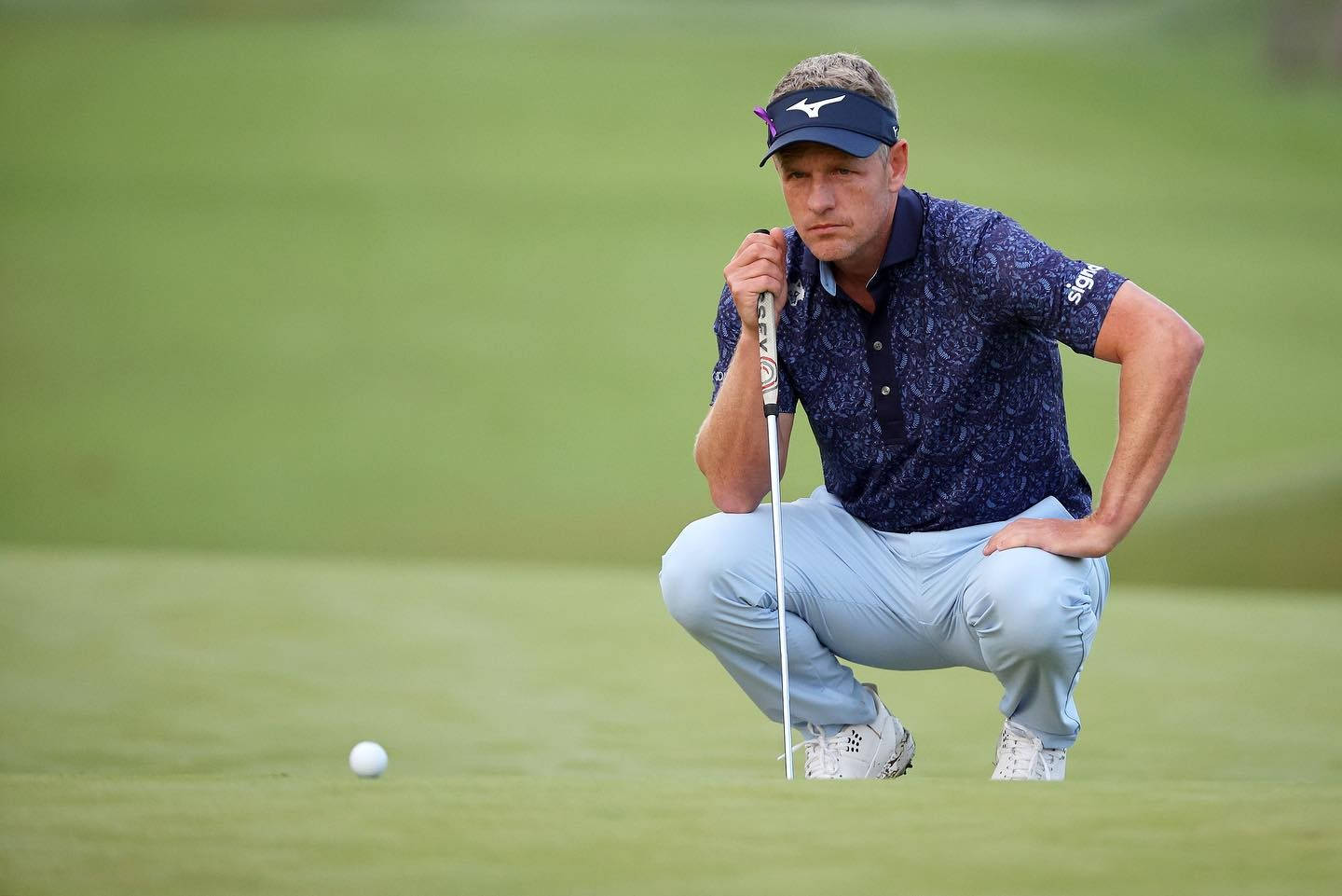Luke Donald, golf ball, putter, HD Desktop Wallpaper