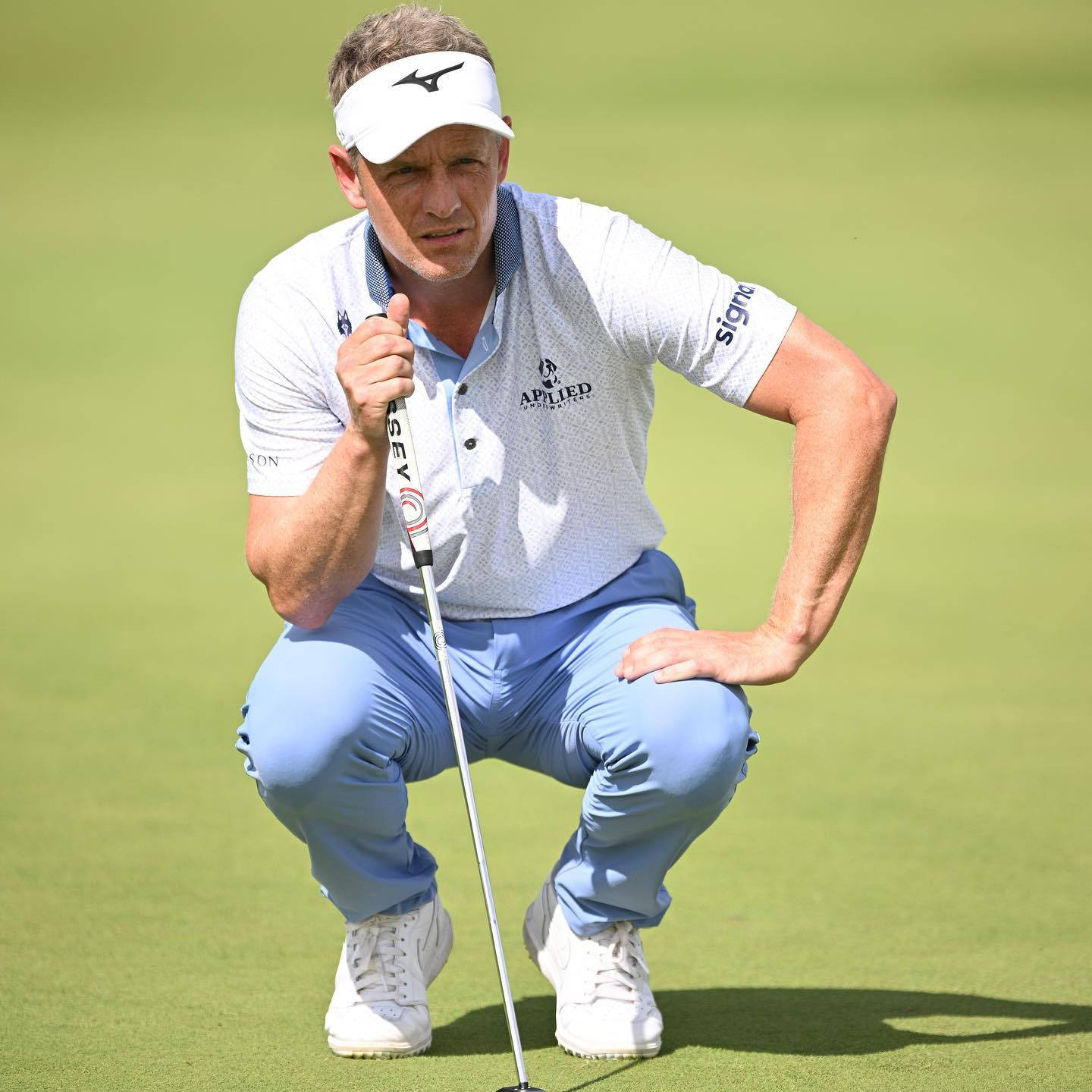 Luke Donald, putter, green, HD Desktop Wallpaper