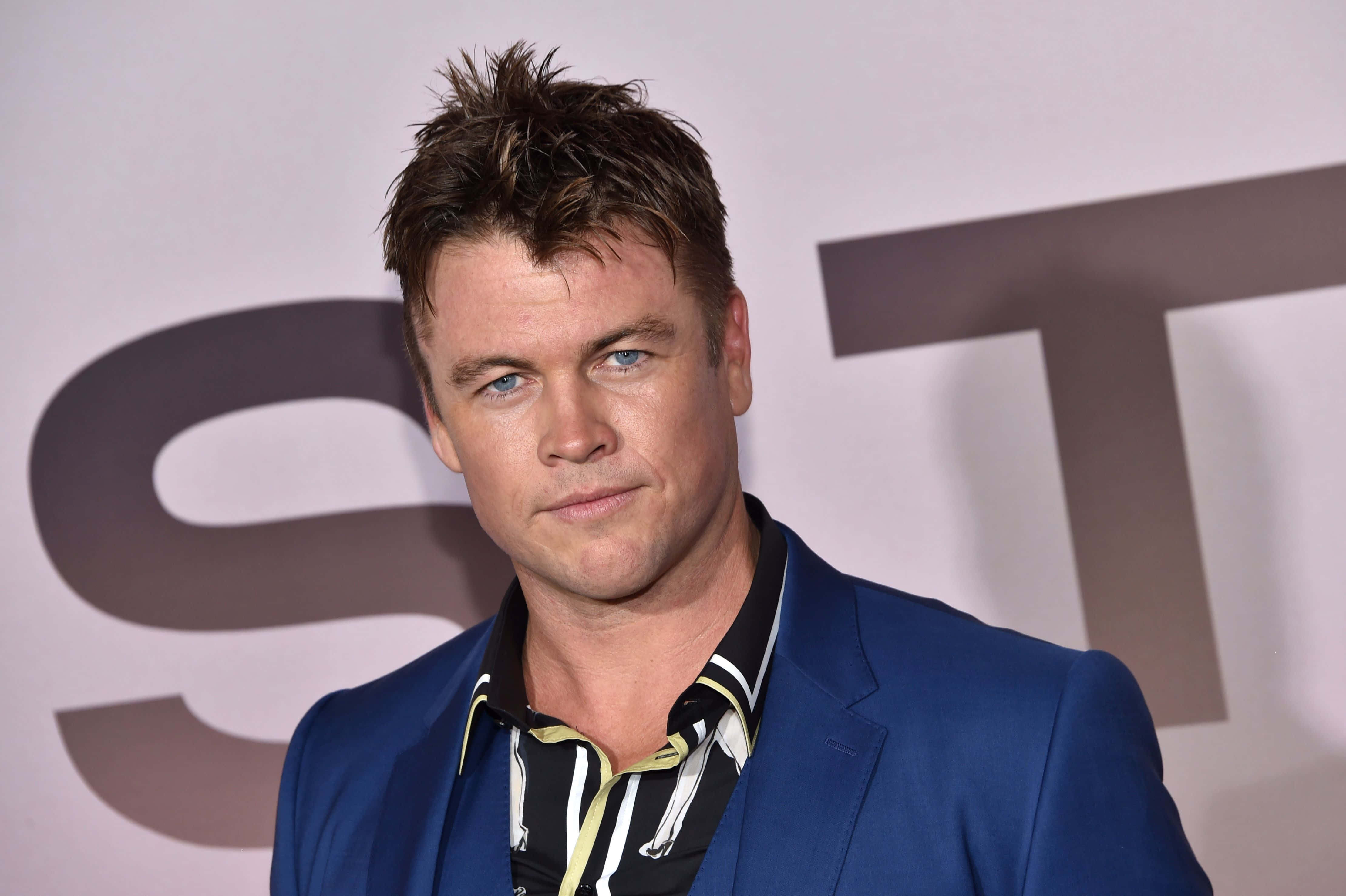 Luke Hemsworth, spiky brown hair, blue eyes, 4K Desktop Wallpaper