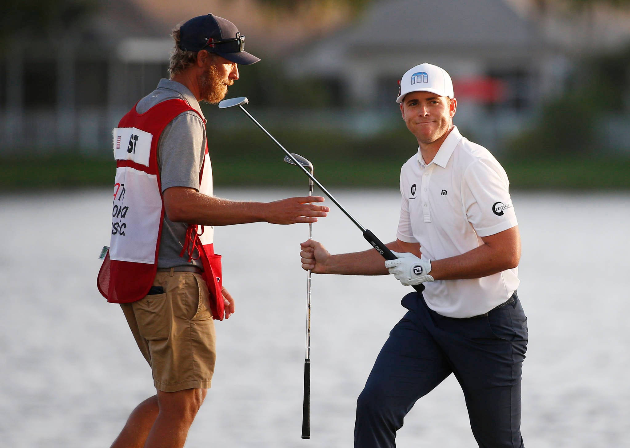 Luke List, golf caddie, red vest, Full HD Desktop Wallpaper