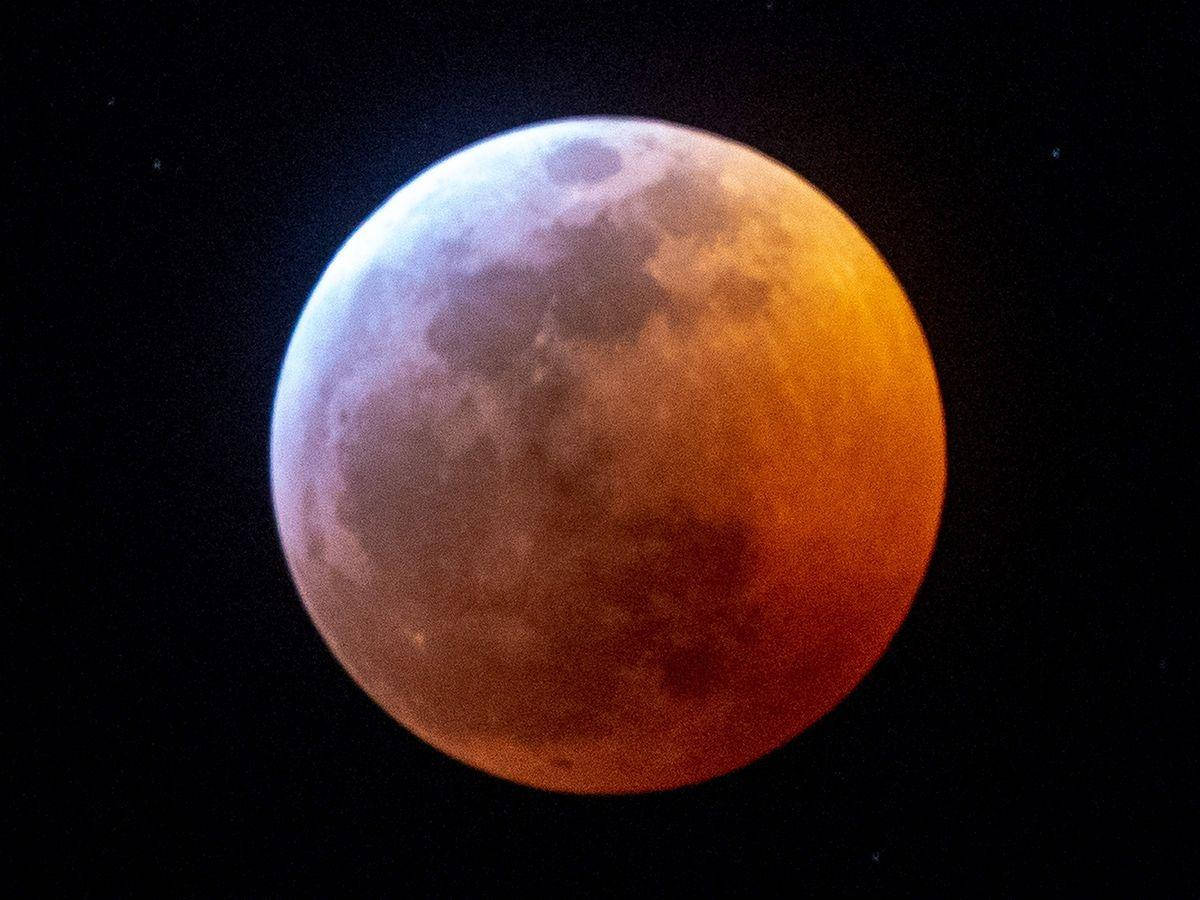 Lunar eclipse, blood moon, fiery orange, SD Desktop Wallpaper