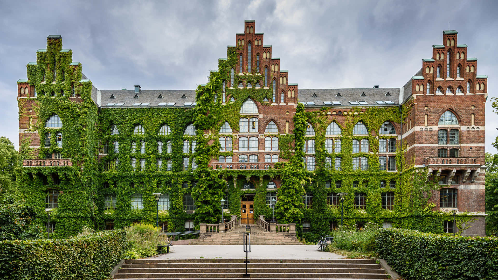 Lund, university building, ivy covered, Full HD Desktop Wallpaper