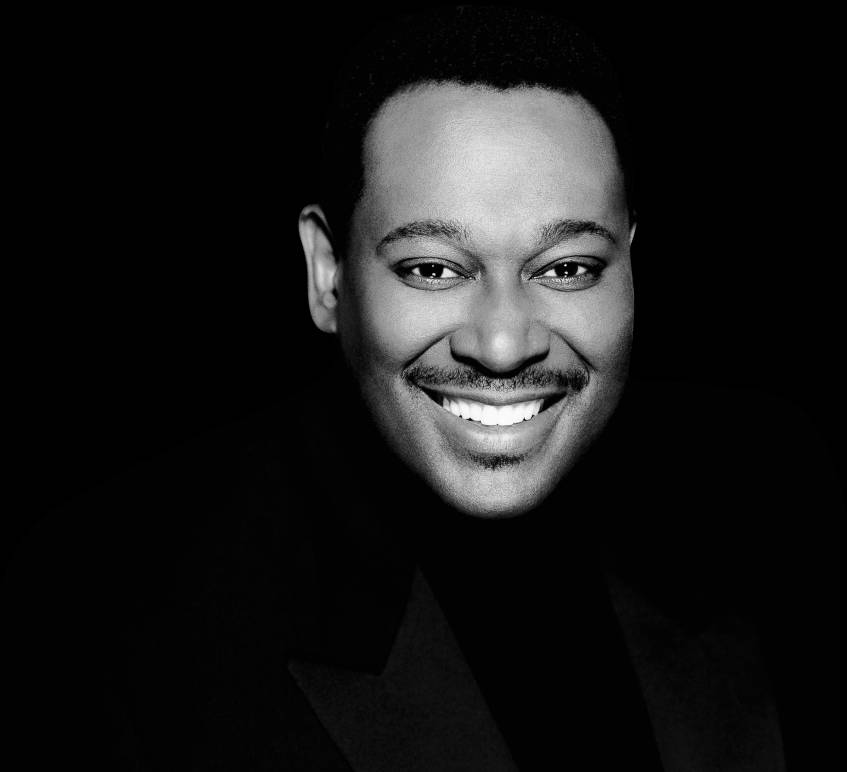 Luther Vandross, black and white portrait, dark suit, SD Desktop Wallpaper