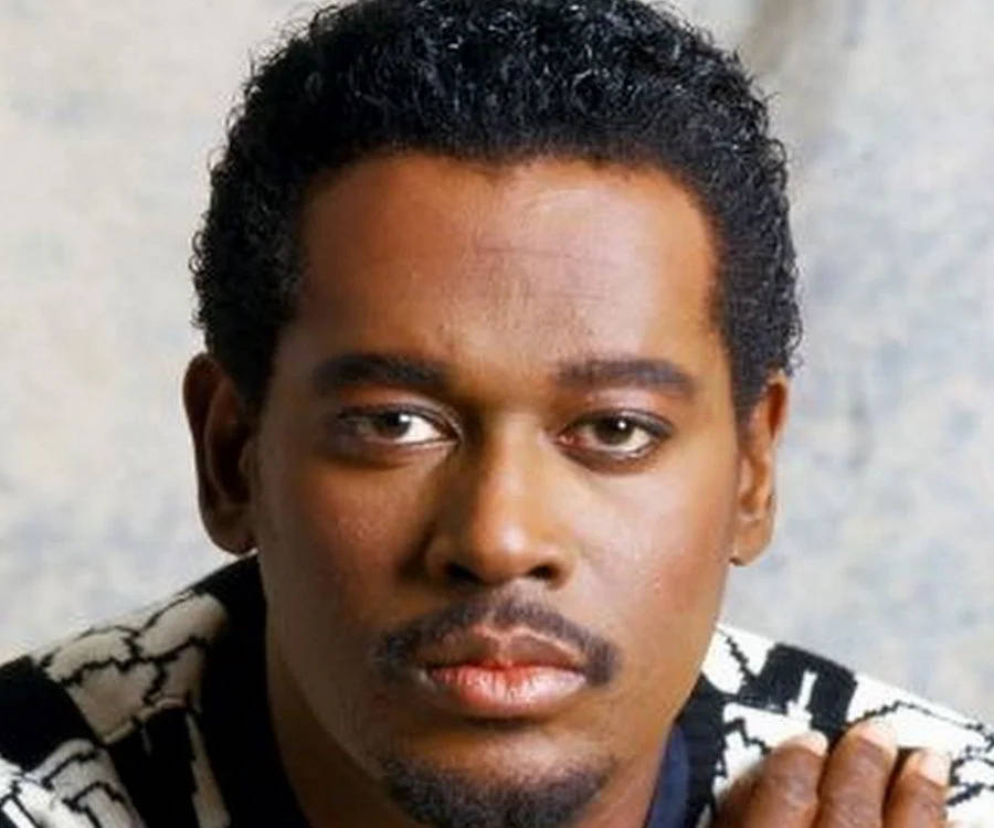 Luther Vandross, dark curly hair, mustache, SD Desktop Wallpaper