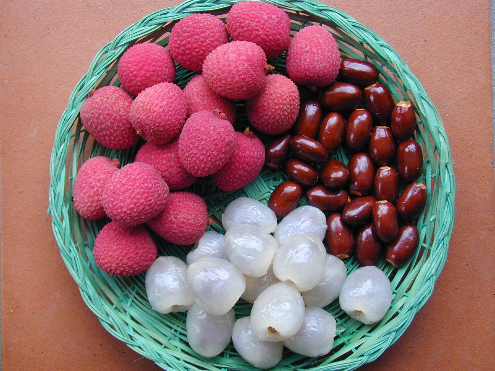 lychee, pink lychees, glossy red dates, HD Desktop Wallpaper