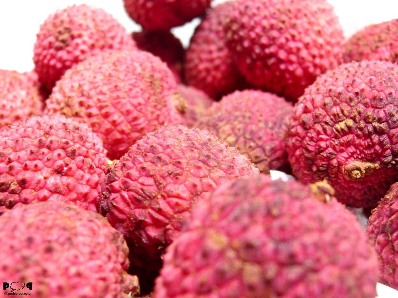 pink lychee fruits, bumpy textured skins, plump lychees, HD Desktop Wallpaper
