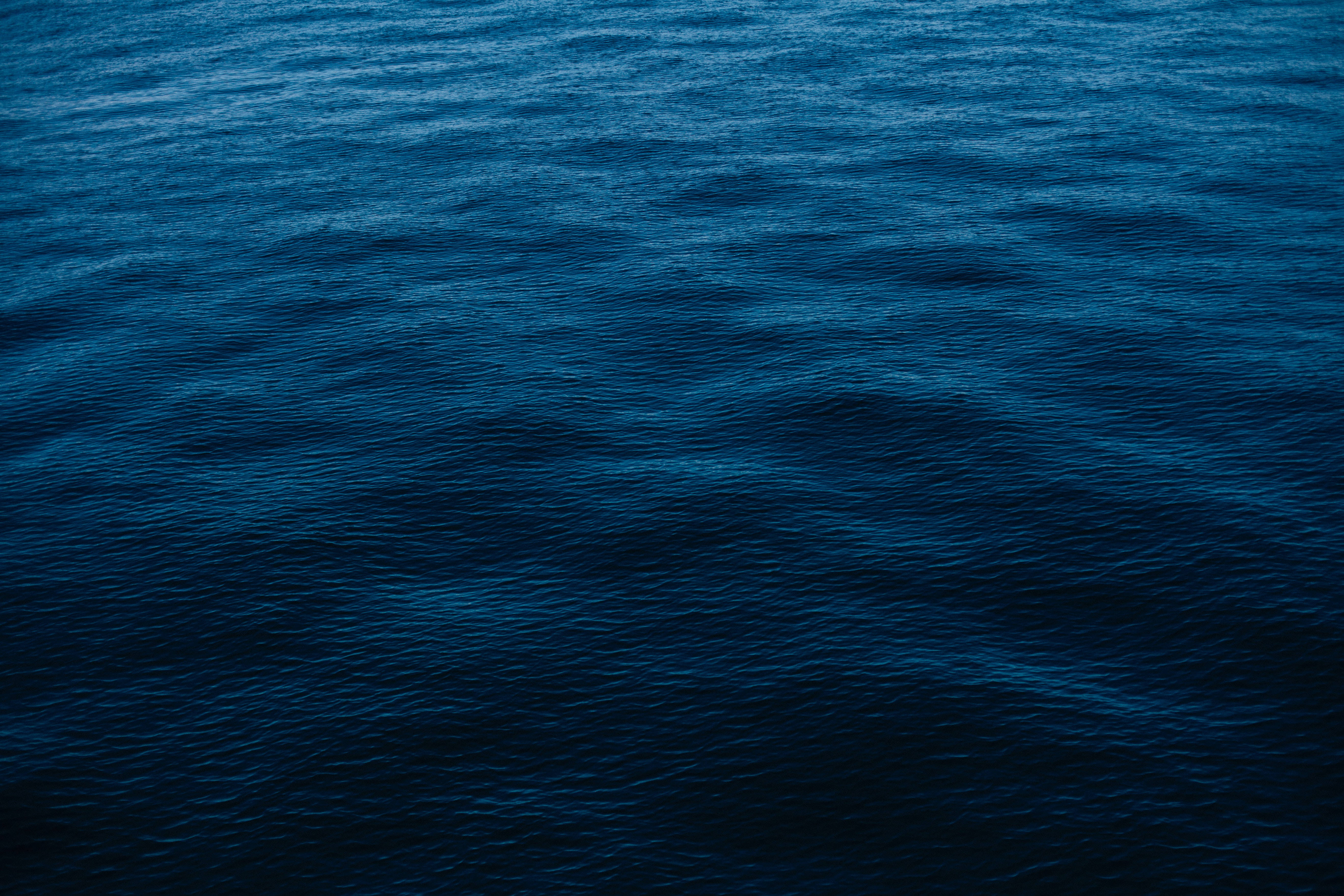 Dark Blue Sea, Mac 4K, deep blue ocean, 5K Desktop Wallpaper