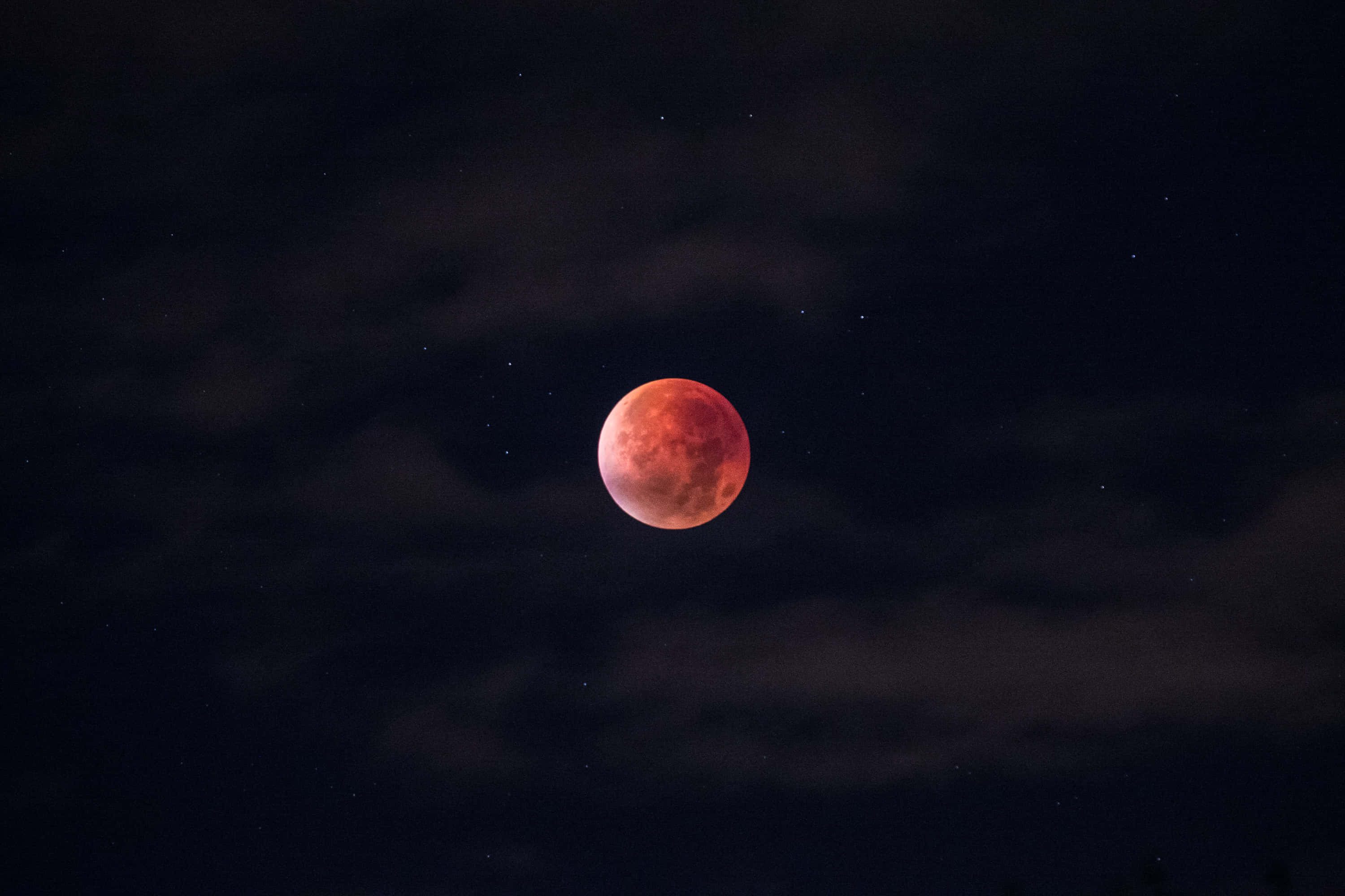 Dark Mac, blood moon, crimson, 2K Desktop Wallpaper