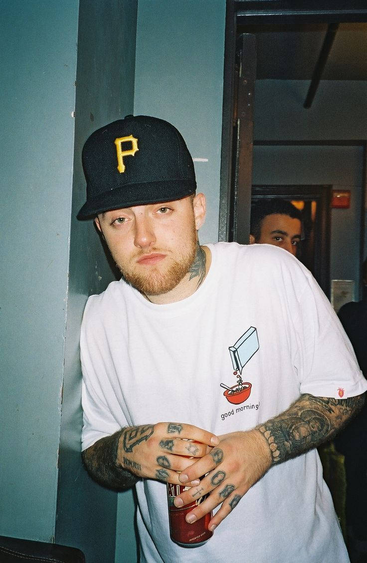Mac Miller, red can, black cap, SD Phone Wallpaper
