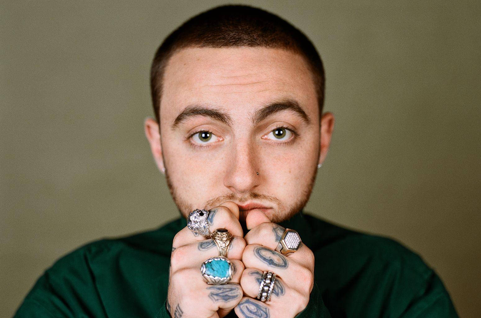 Mac Miller, tattoos, multiple rings, HD Desktop Wallpaper
