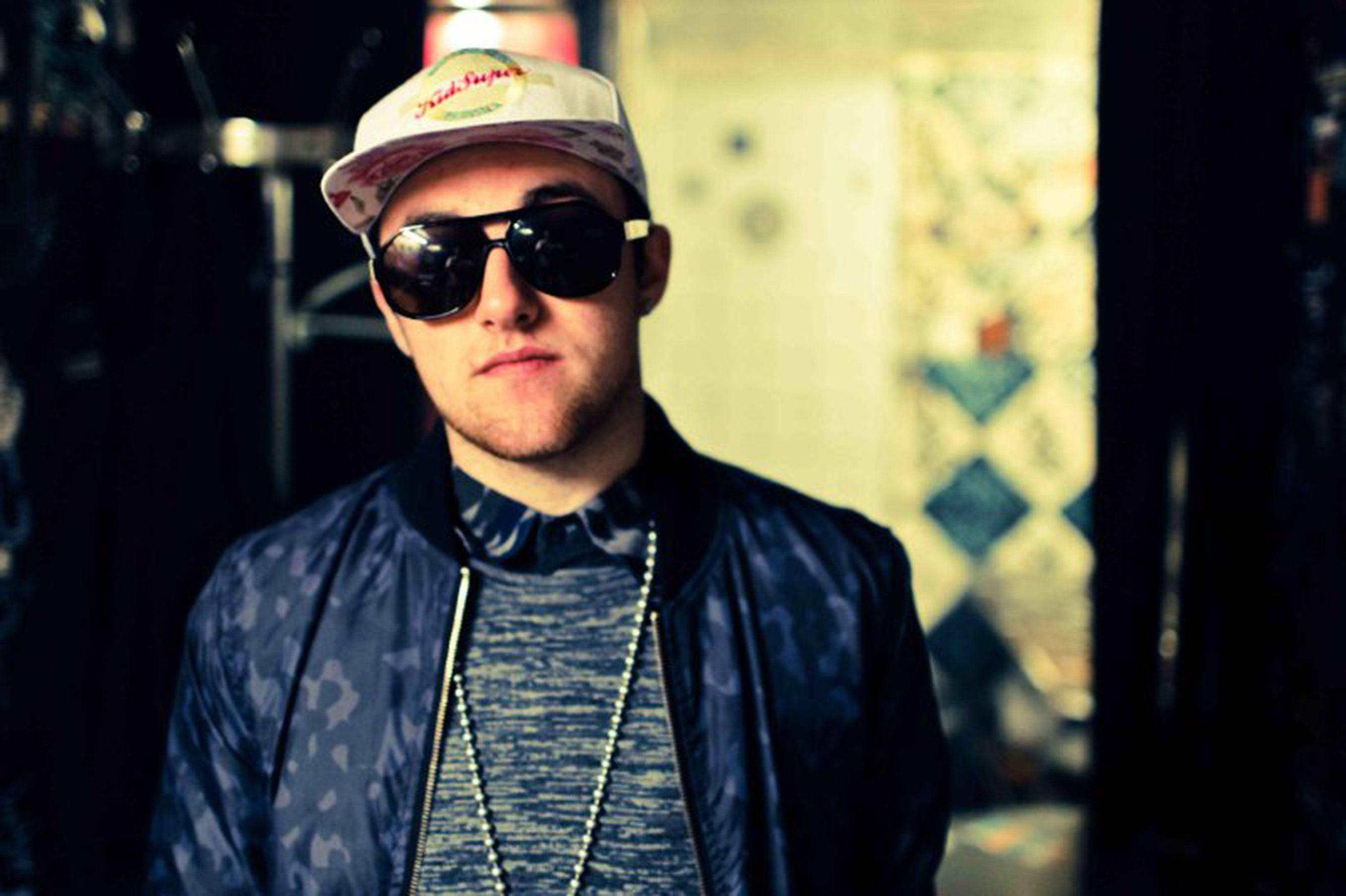 Mac Miller, sunglasses, patterned cap, 2K Desktop Wallpaper