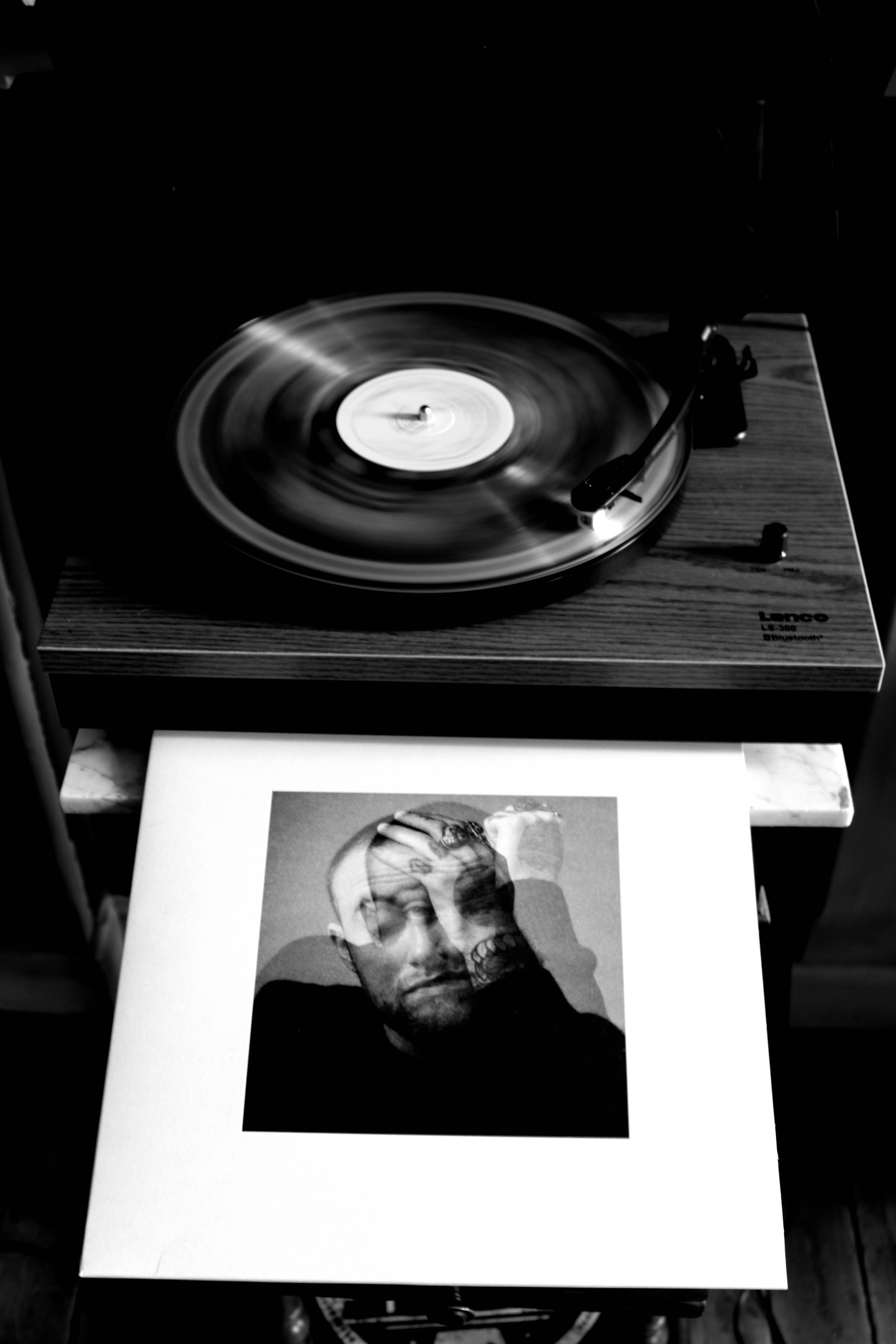 Mac Miller, vinyl record, wooden turntable, 5K Phone Wallpaper